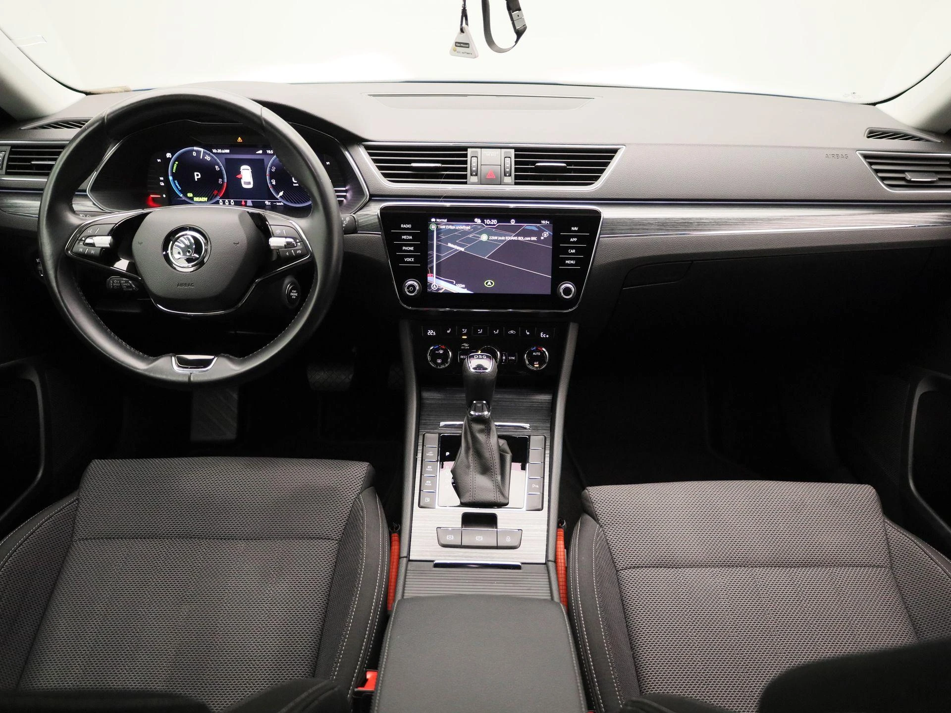 Škoda-Superb-image-7