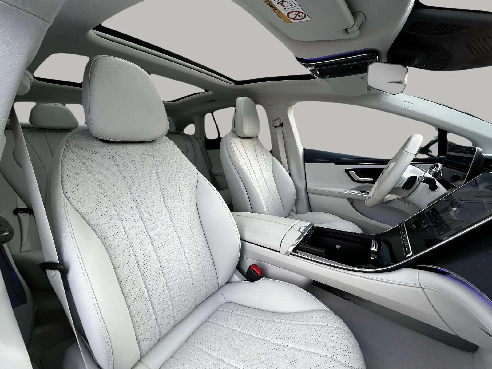 Mercedes-Benz-EQE-image-10