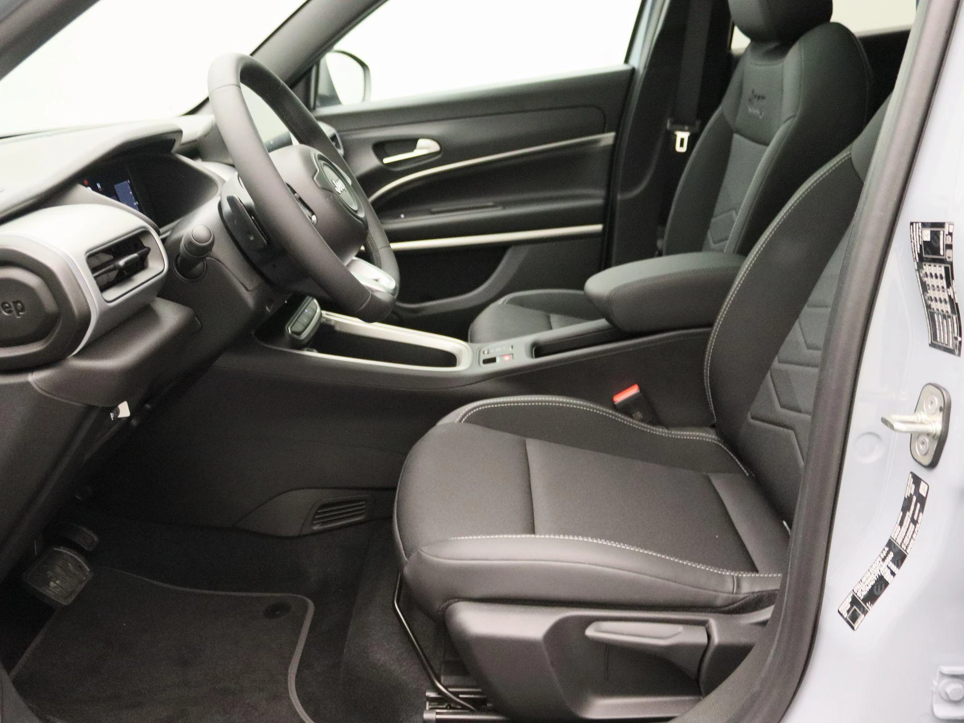 Jeep-Avenger-image-11