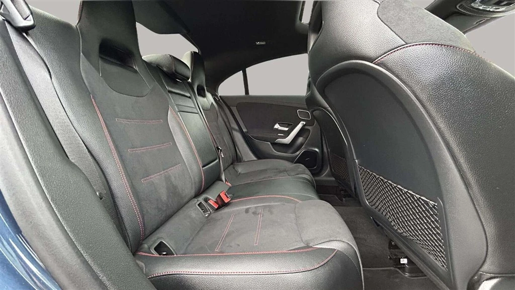 Mercedes-Benz-CLA-image-26