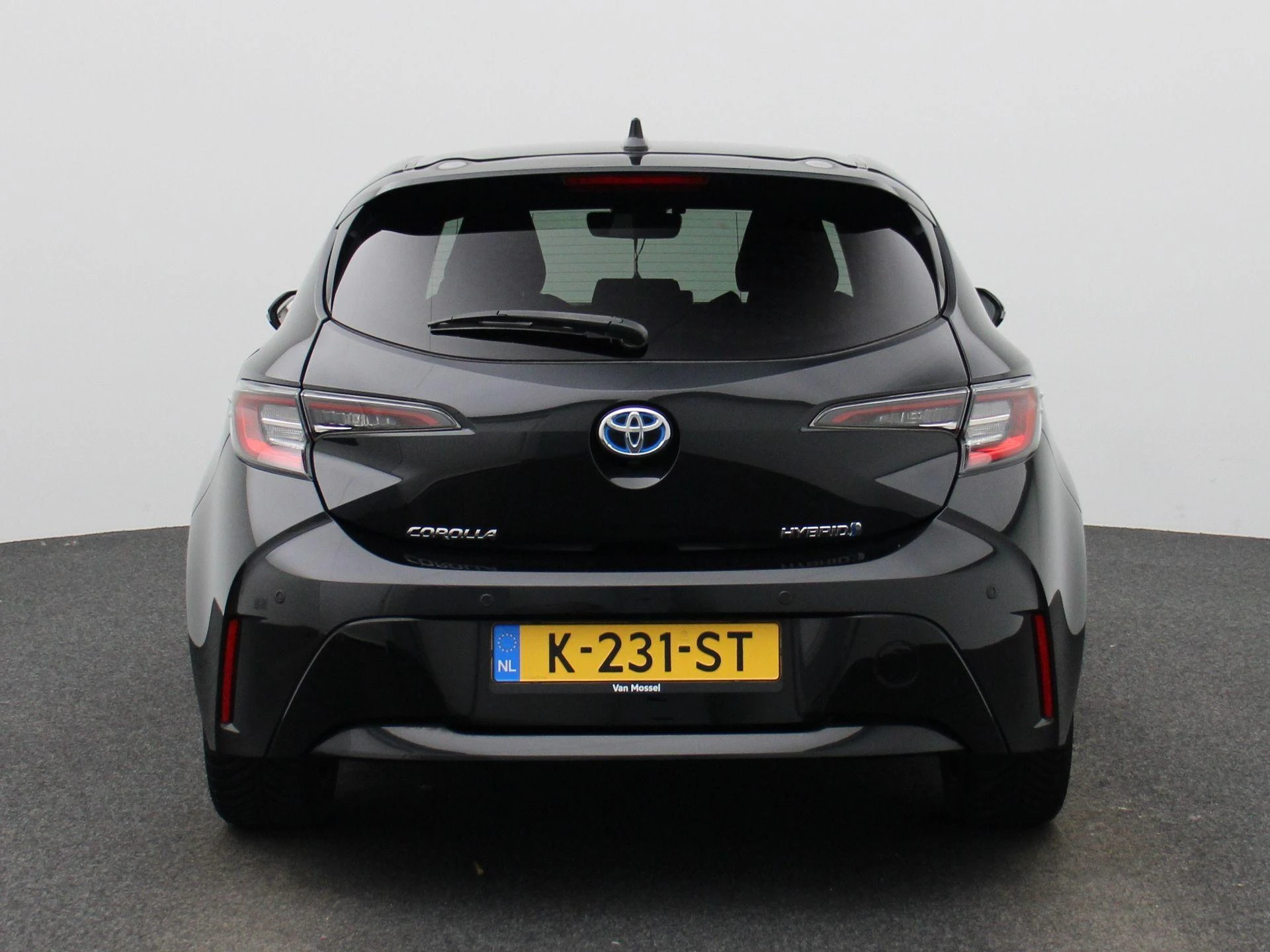 Toyota-Corolla-image-4