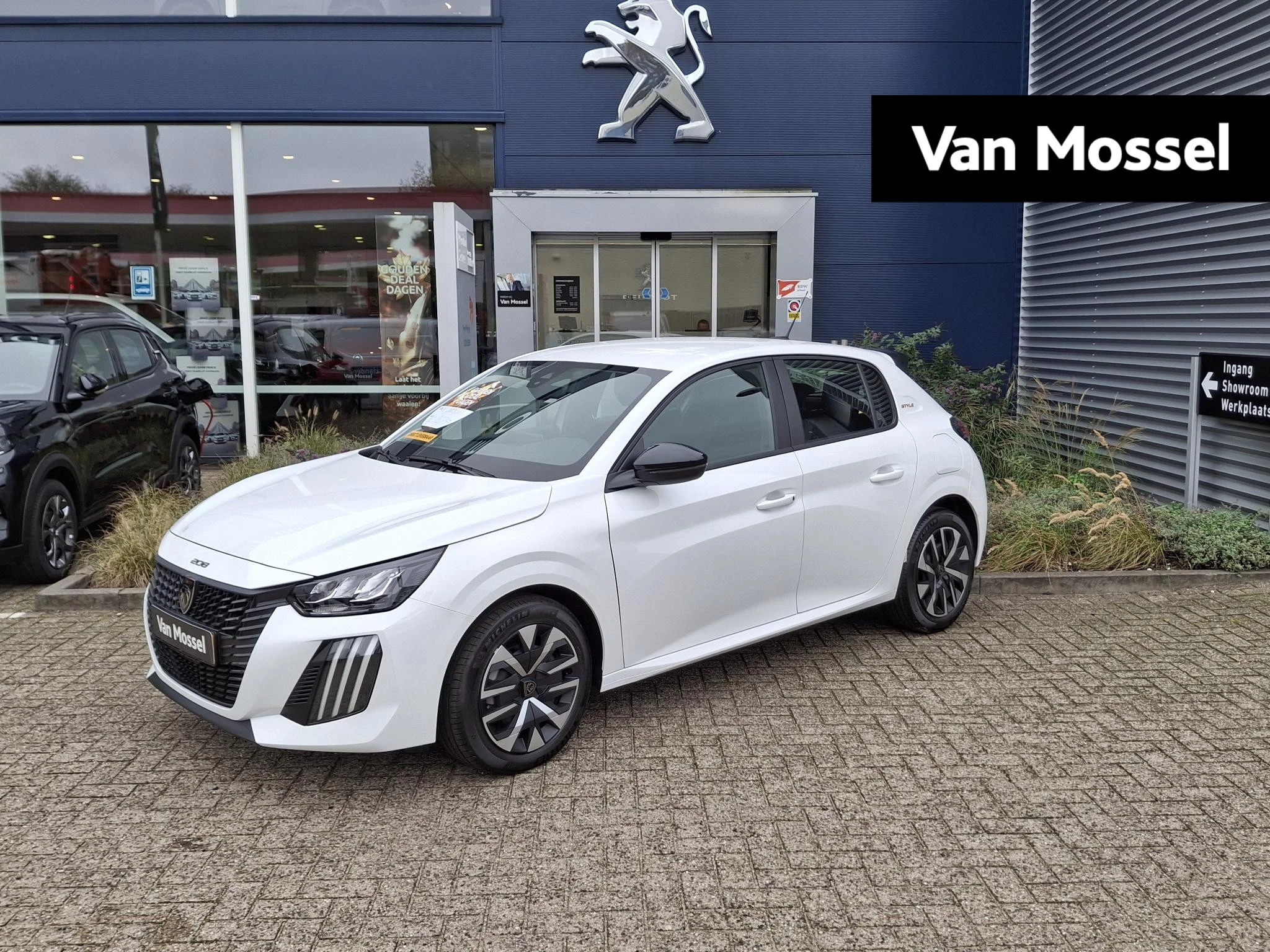 Peugeot-208-image-0
