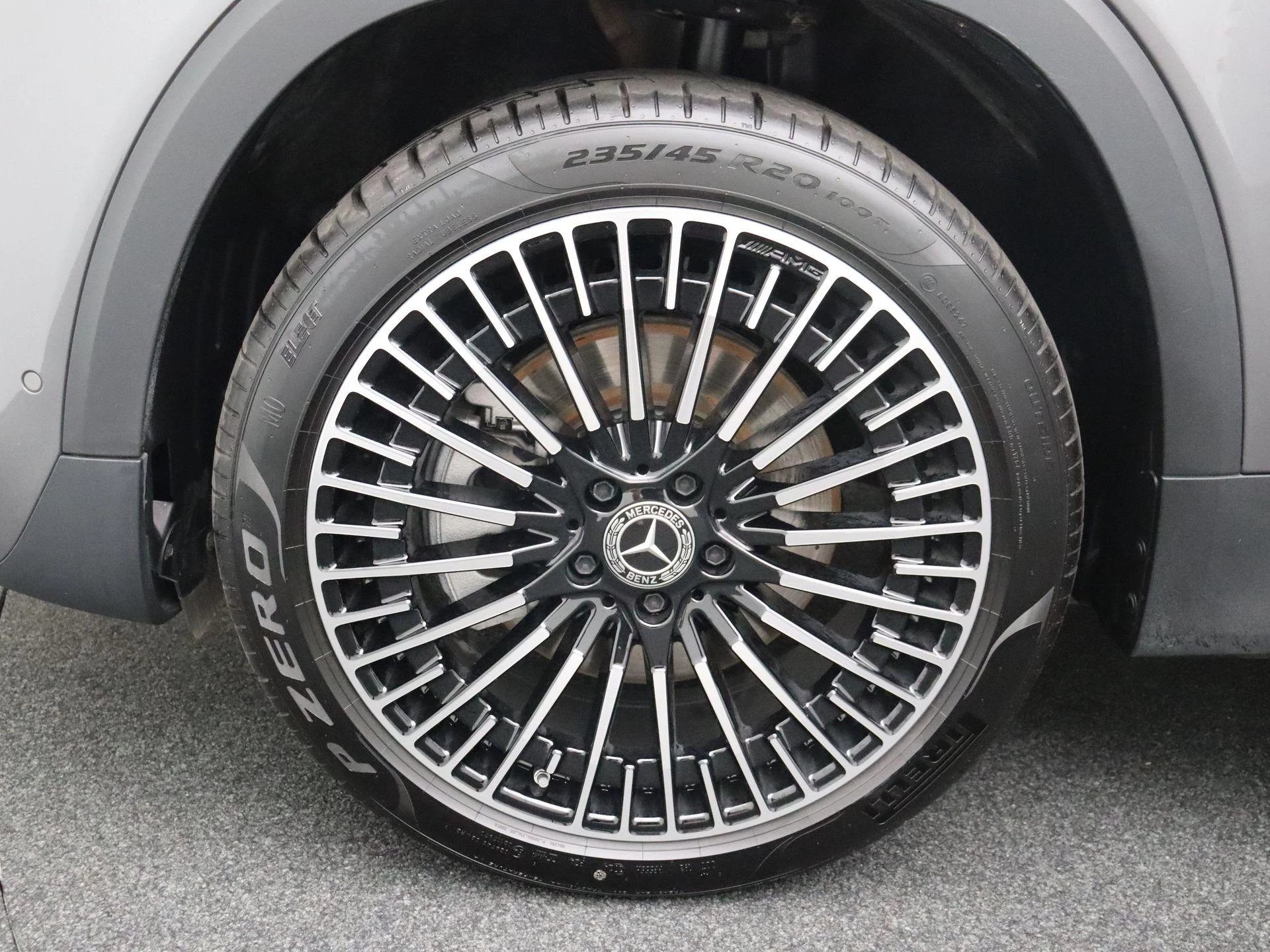 Mercedes-Benz EQB 250+ AMG LINE + HEAD UP + BURMESTER + CARPLAY +