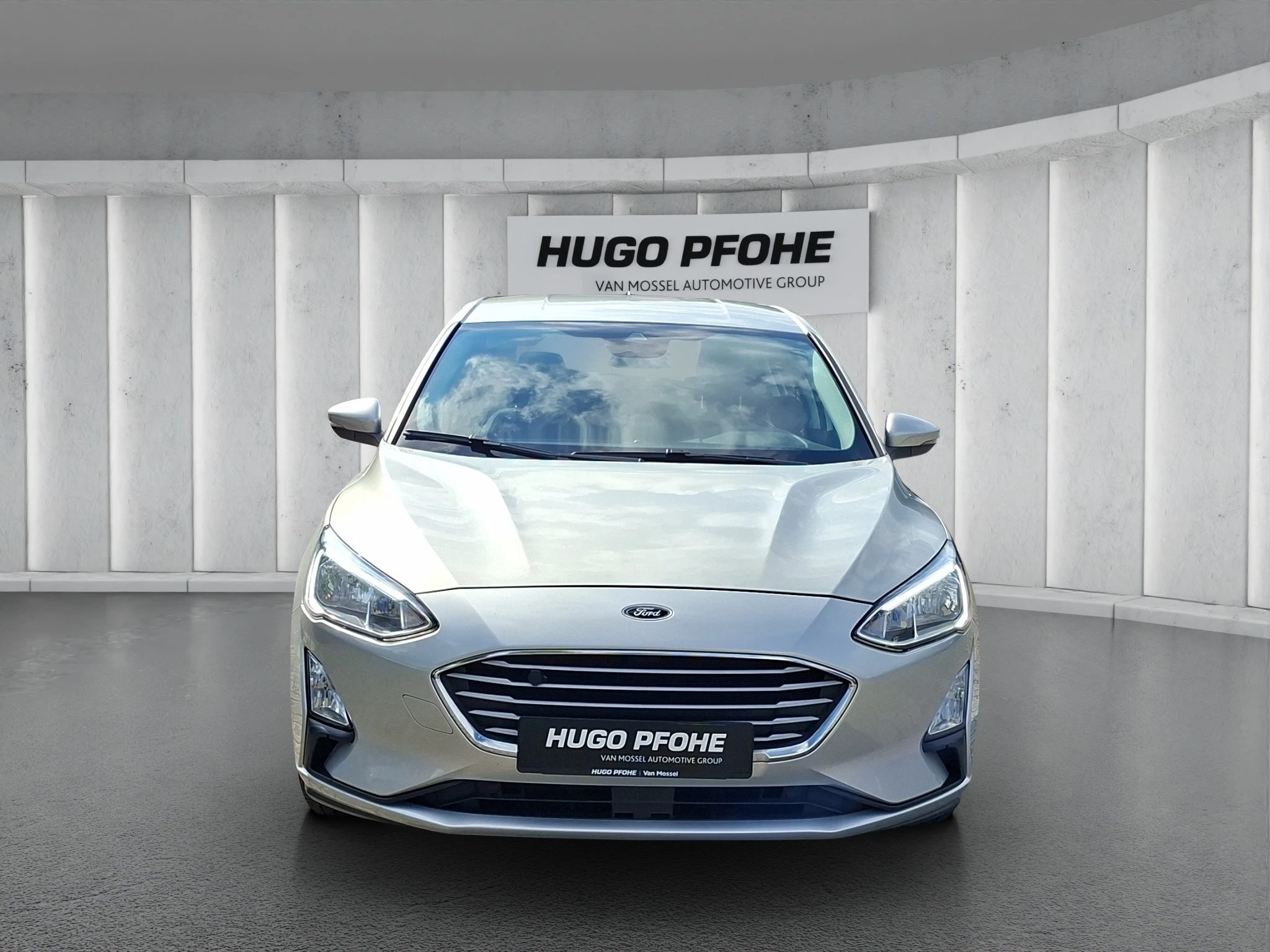 Ford Focus Cool & Connect Limousine 1.5 EB LED | AHK | PDC | Navi | LMF | BT