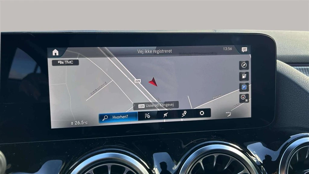 Mercedes-Benz-EQA-image-16
