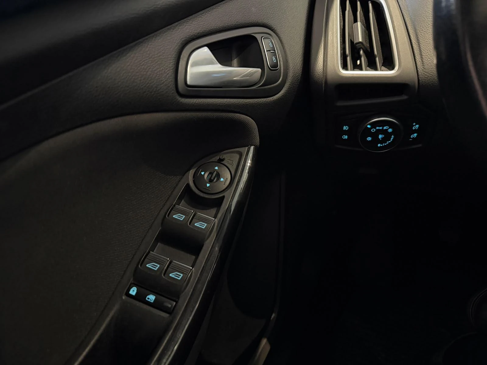 Ford-Focus-image-2