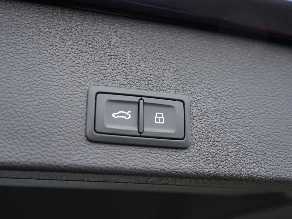 Audi Q2 35 TDI quattro advanced *Vorb.AHK*Navi*Smatphone-Interface*PDC*Kamera*Drive-Select*Sound-System
