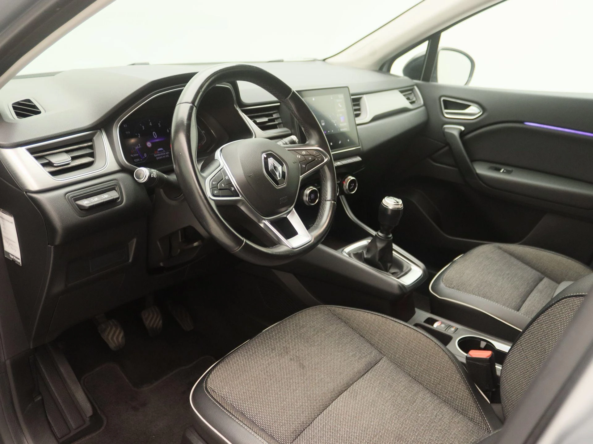 Renault-Captur-image-20