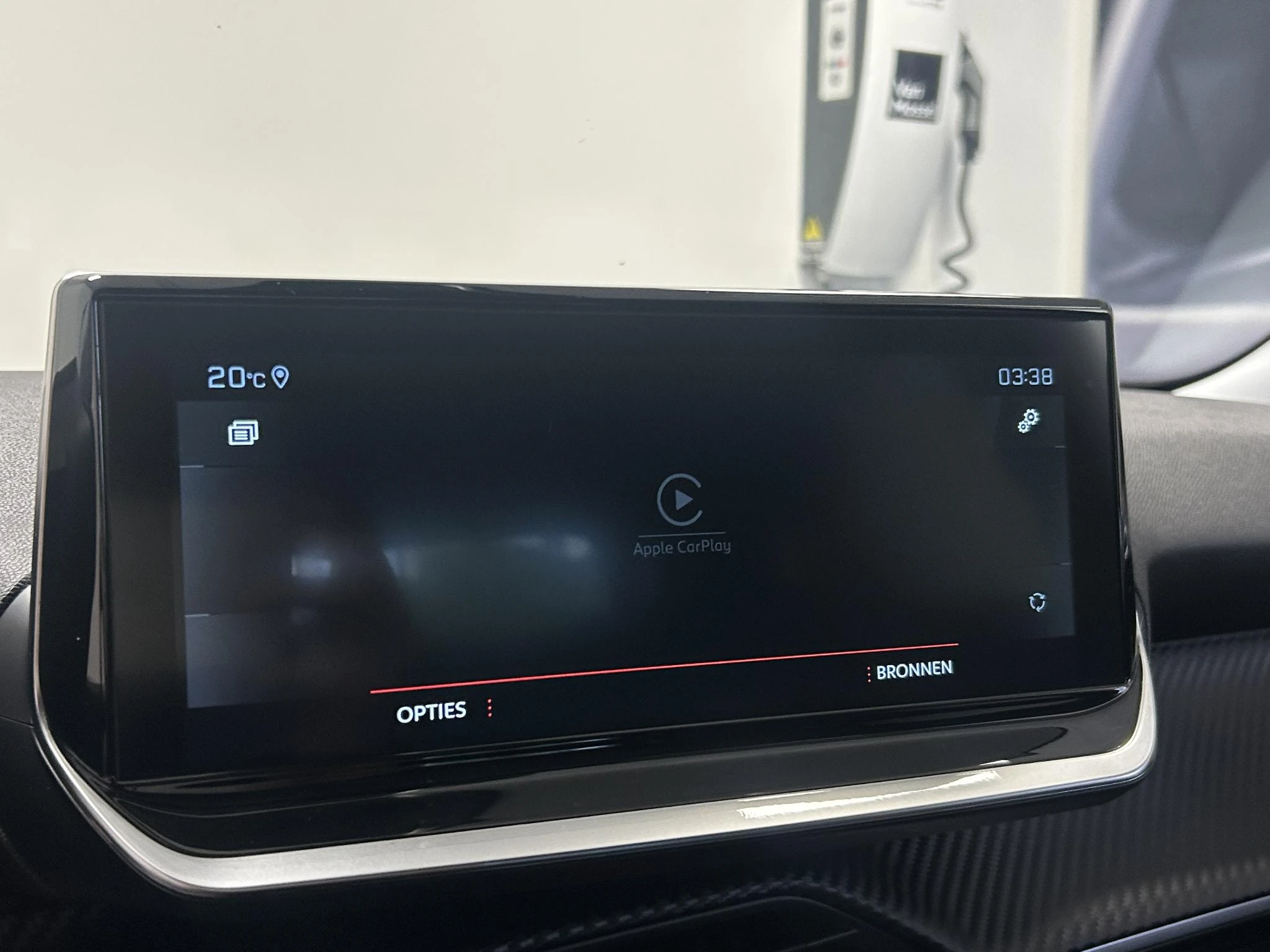 Peugeot-2008-image-12