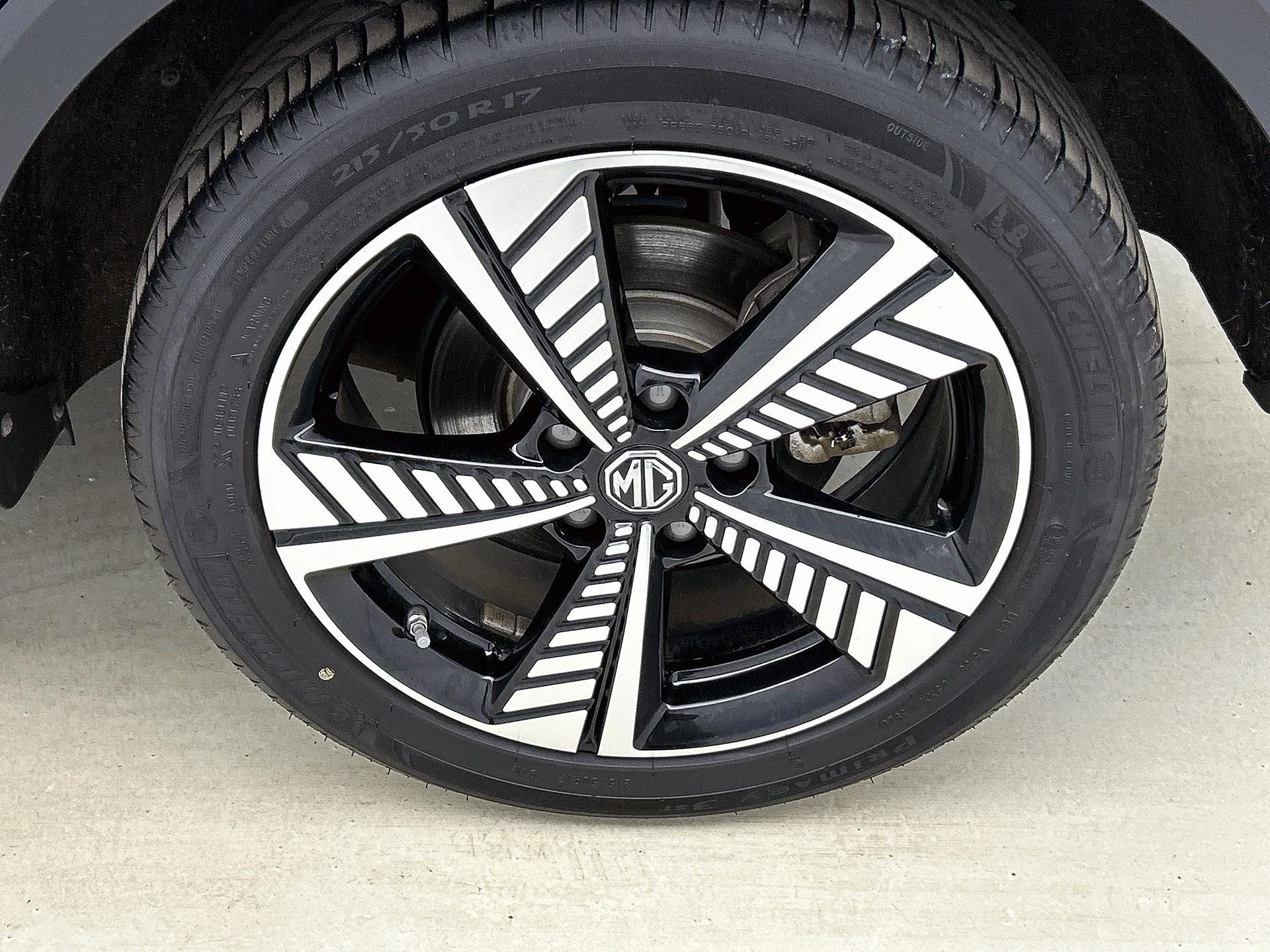 MG ZS EV Luxury 45 kWh