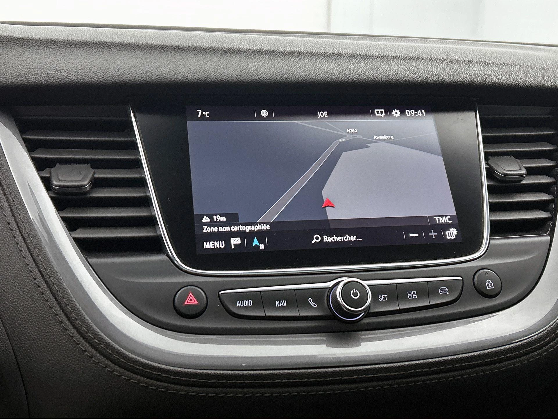 Opel-Grandland X-image-6