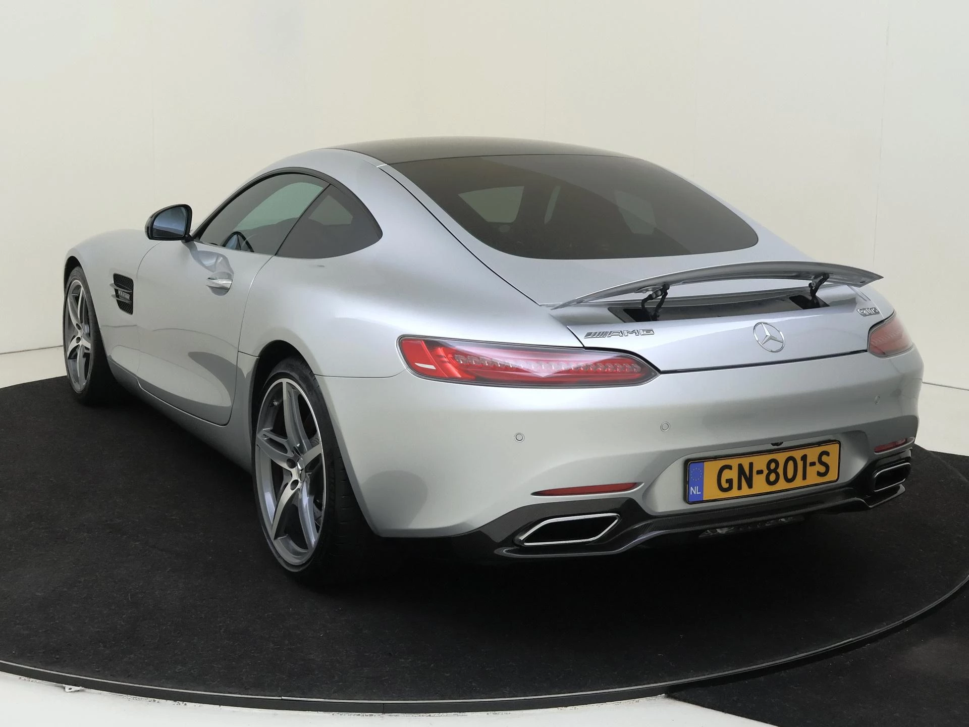 Mercedes-AMG-GT-image-6