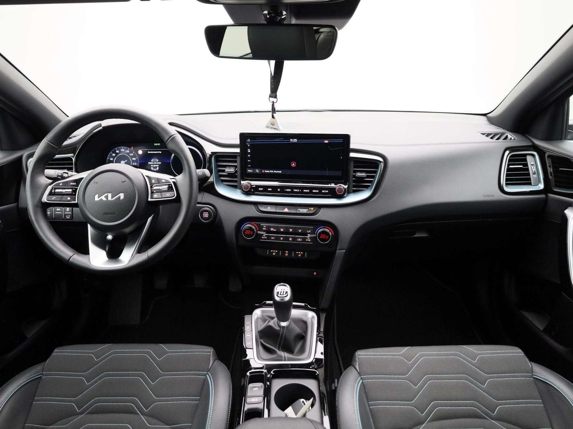 Kia-Ceed Sportswagon-image-35