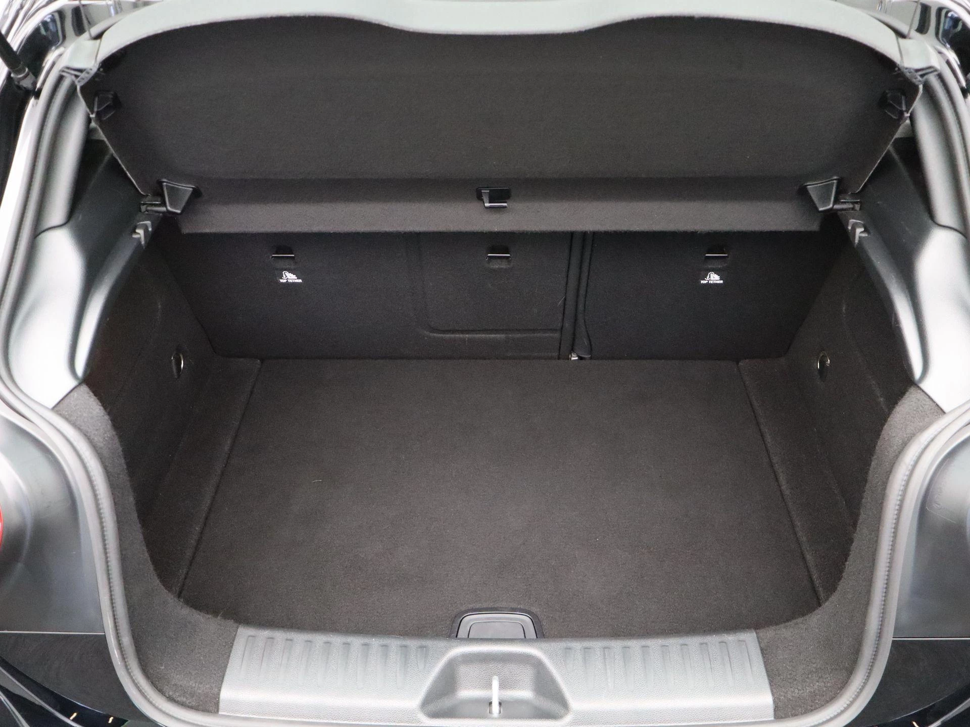 Mercedes-Benz-A-Klasse-image-27