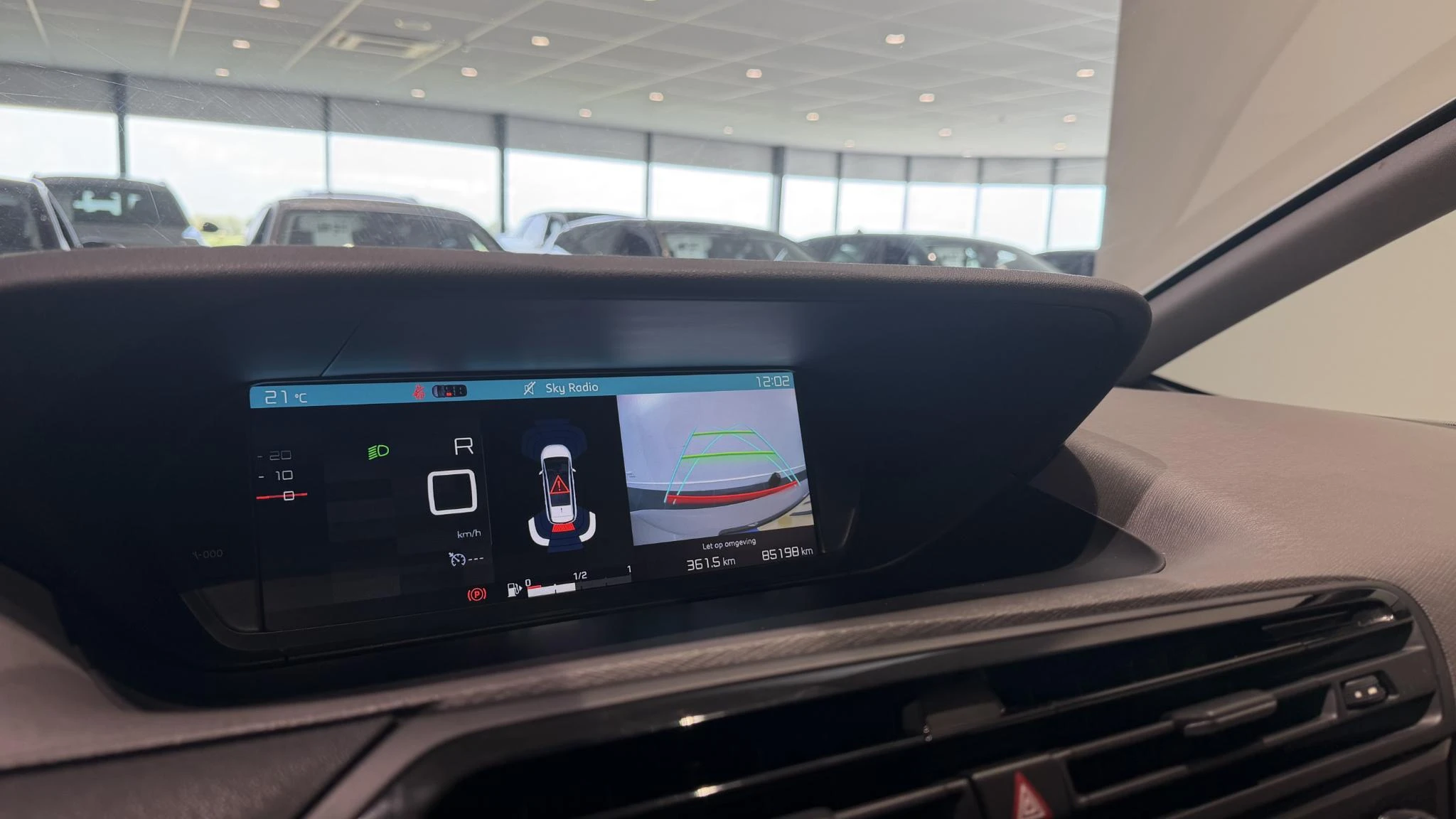 Citroën-Grand C4 Spacetourer-image-11