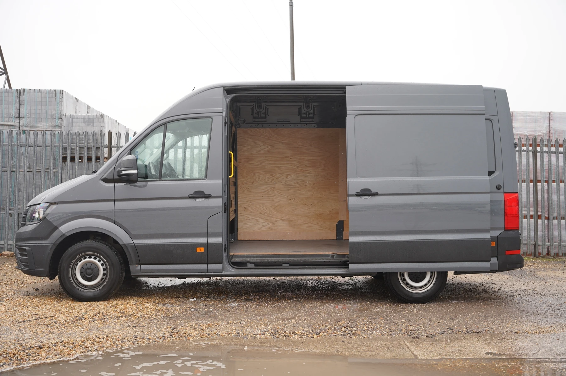Volkswagen-Crafter-image-33