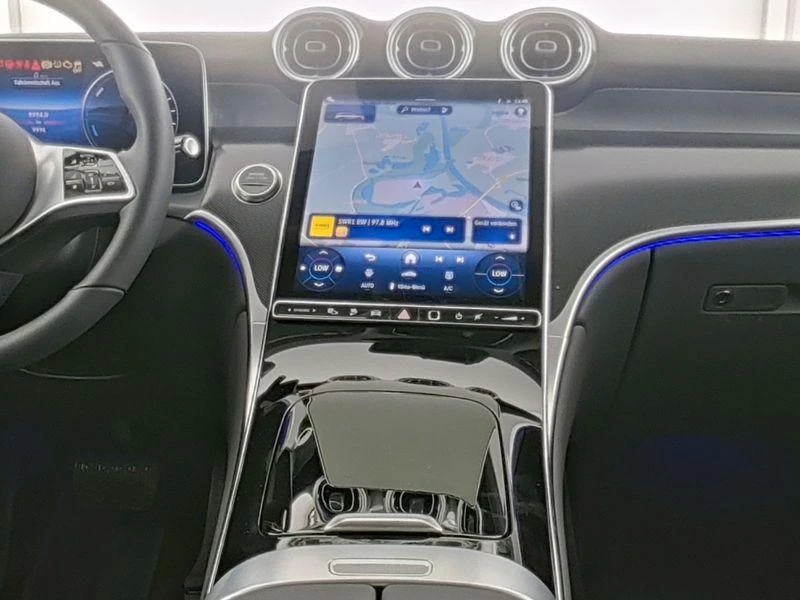 Mercedes-Benz-GLC-image-4