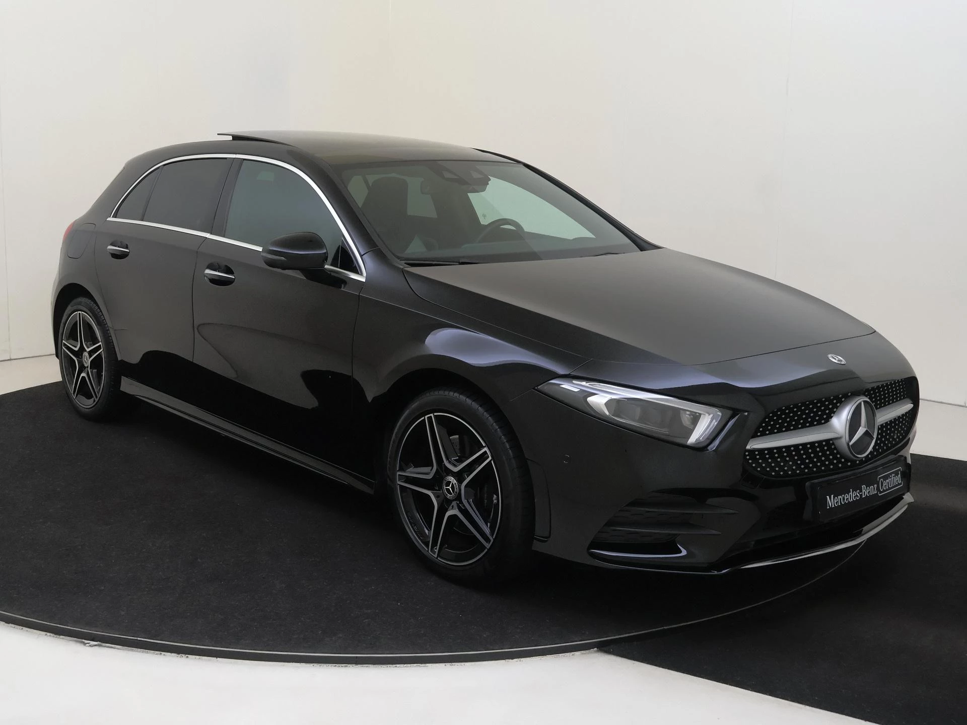 Mercedes-Benz A-Klasse 250 e AMG Line