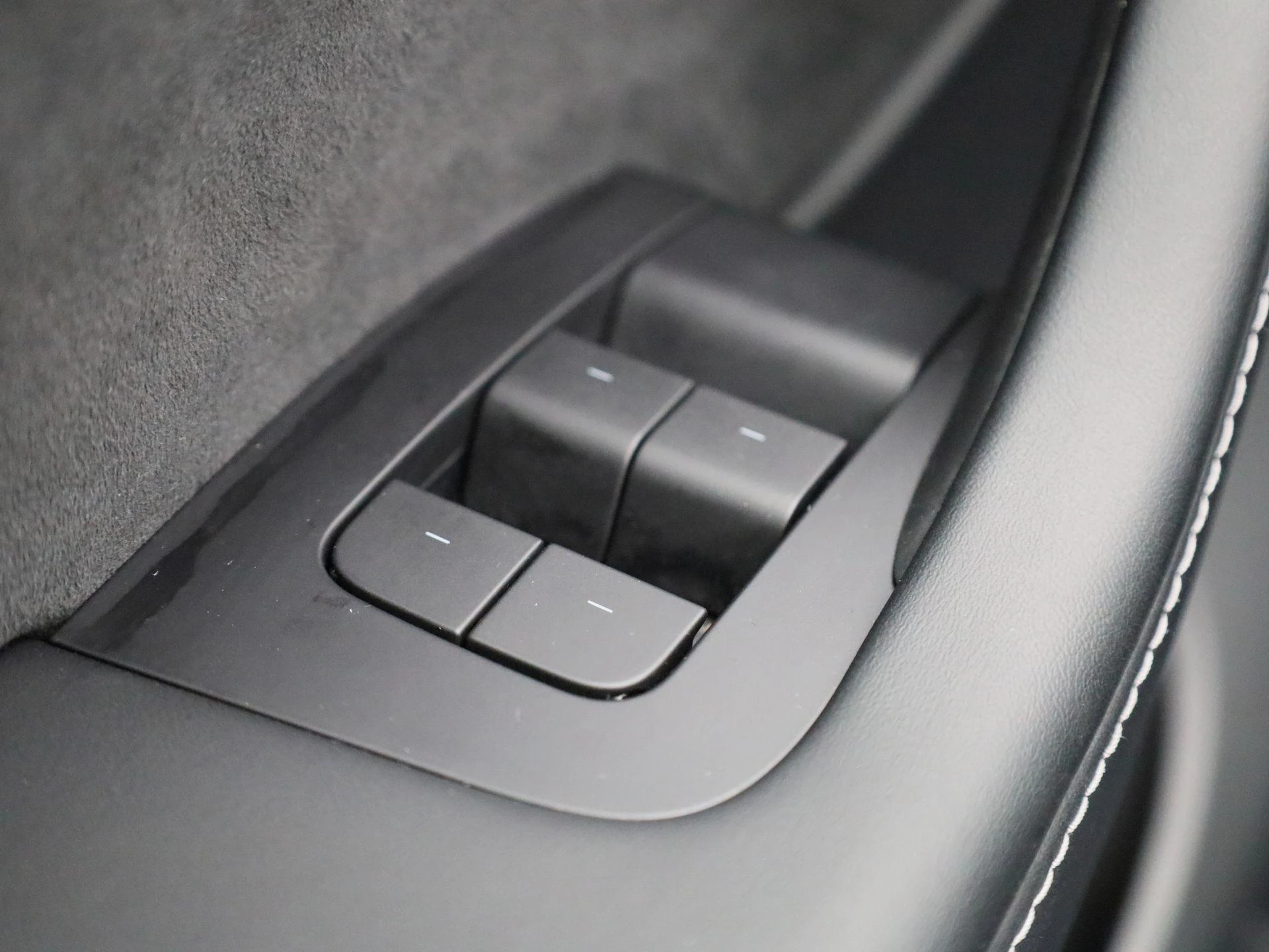 Tesla-Model Y-image-39
