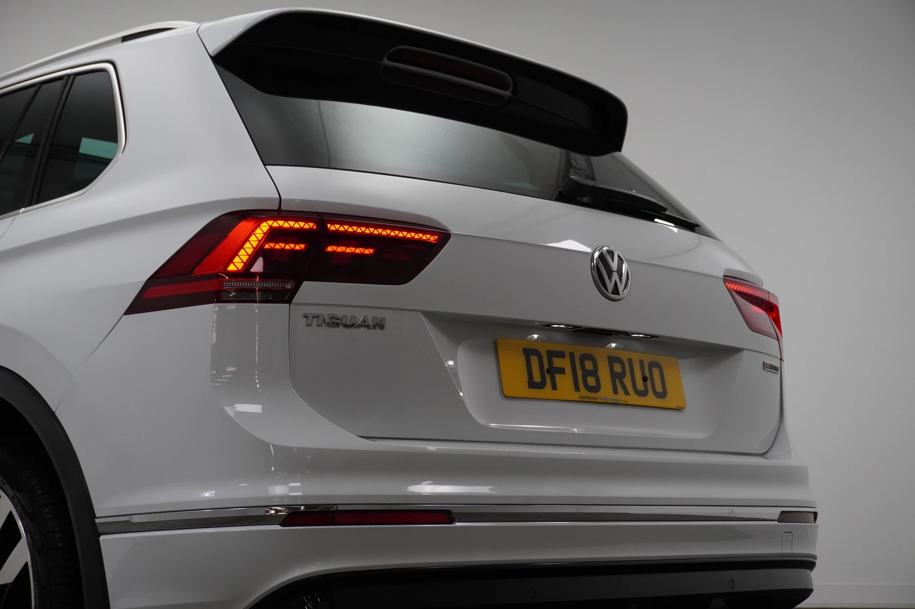 Volkswagen-Tiguan-image-59