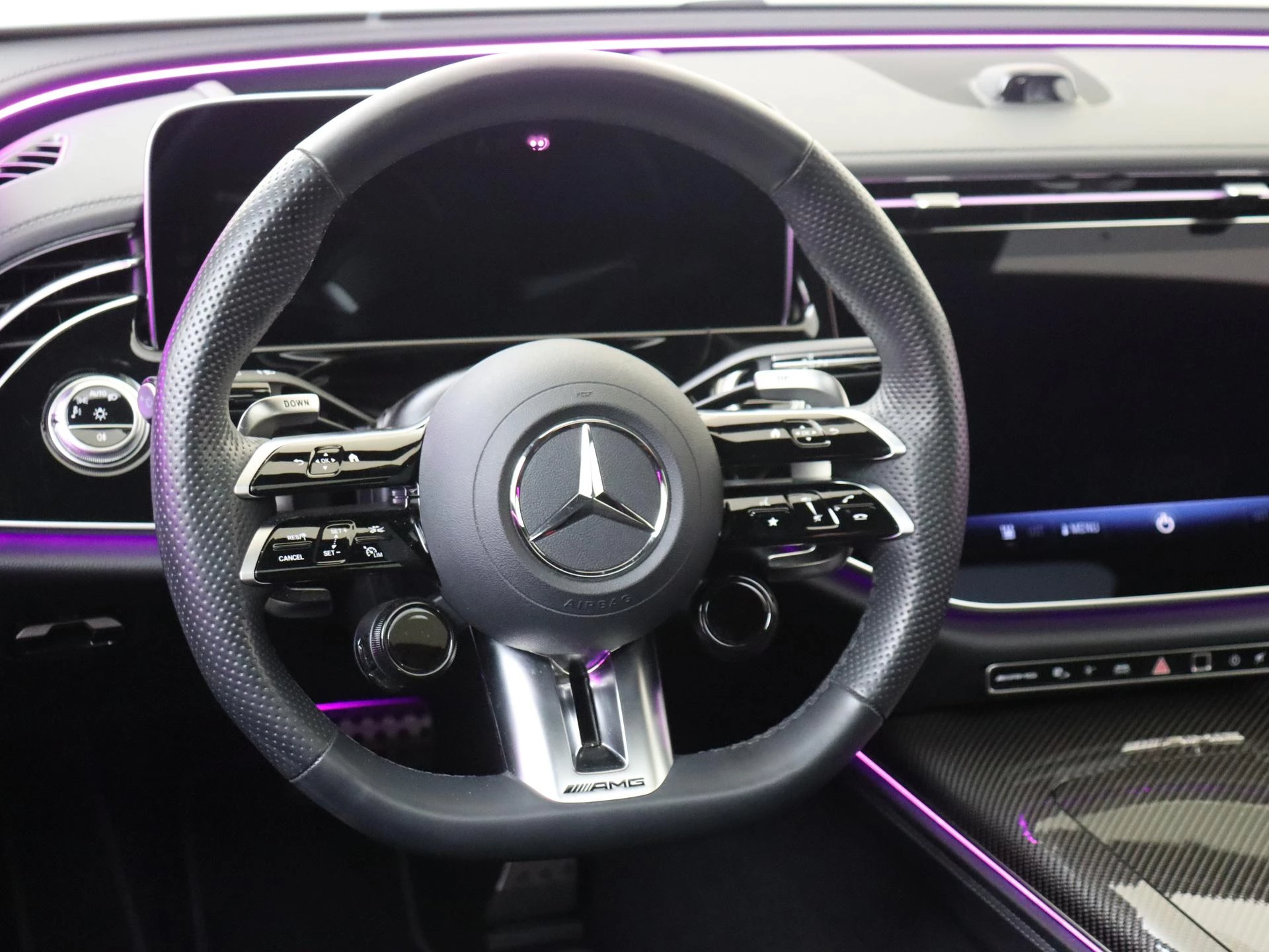 Mercedes-Benz-E-Klasse-image-17