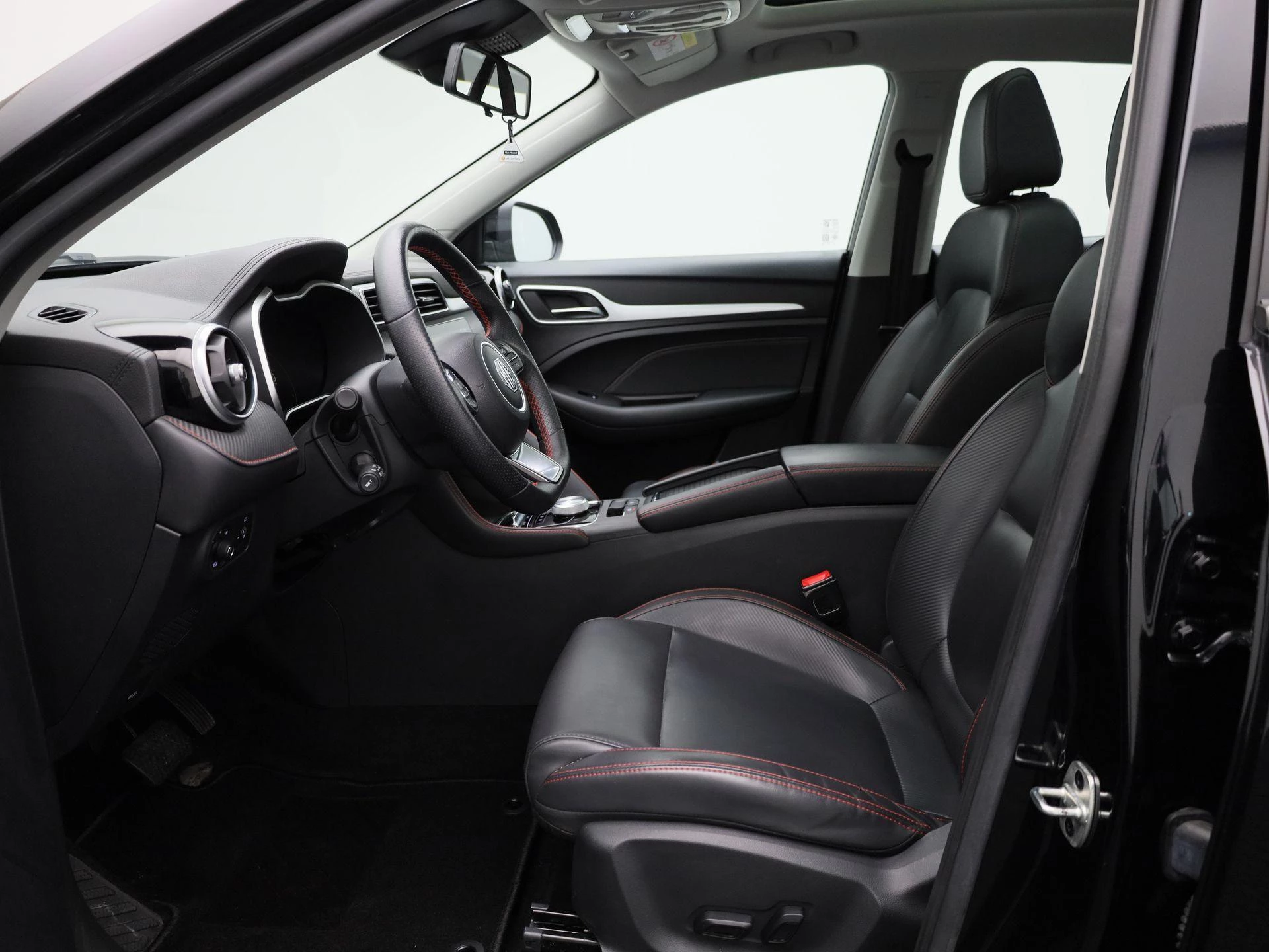MG-ZS EV-image-9