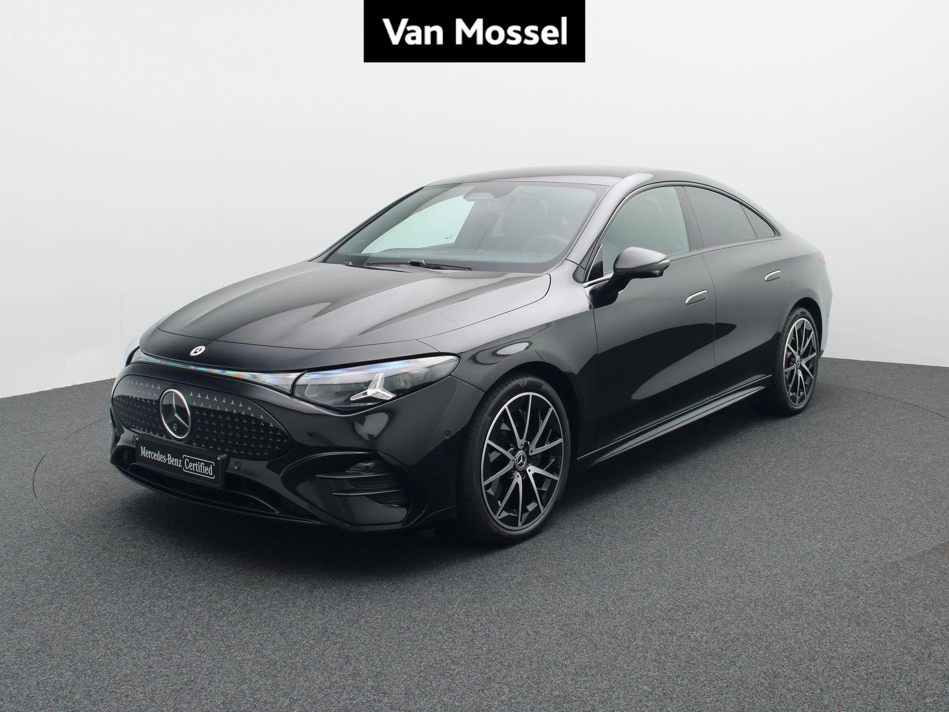 Mercedes-Benz-CLA-image-0