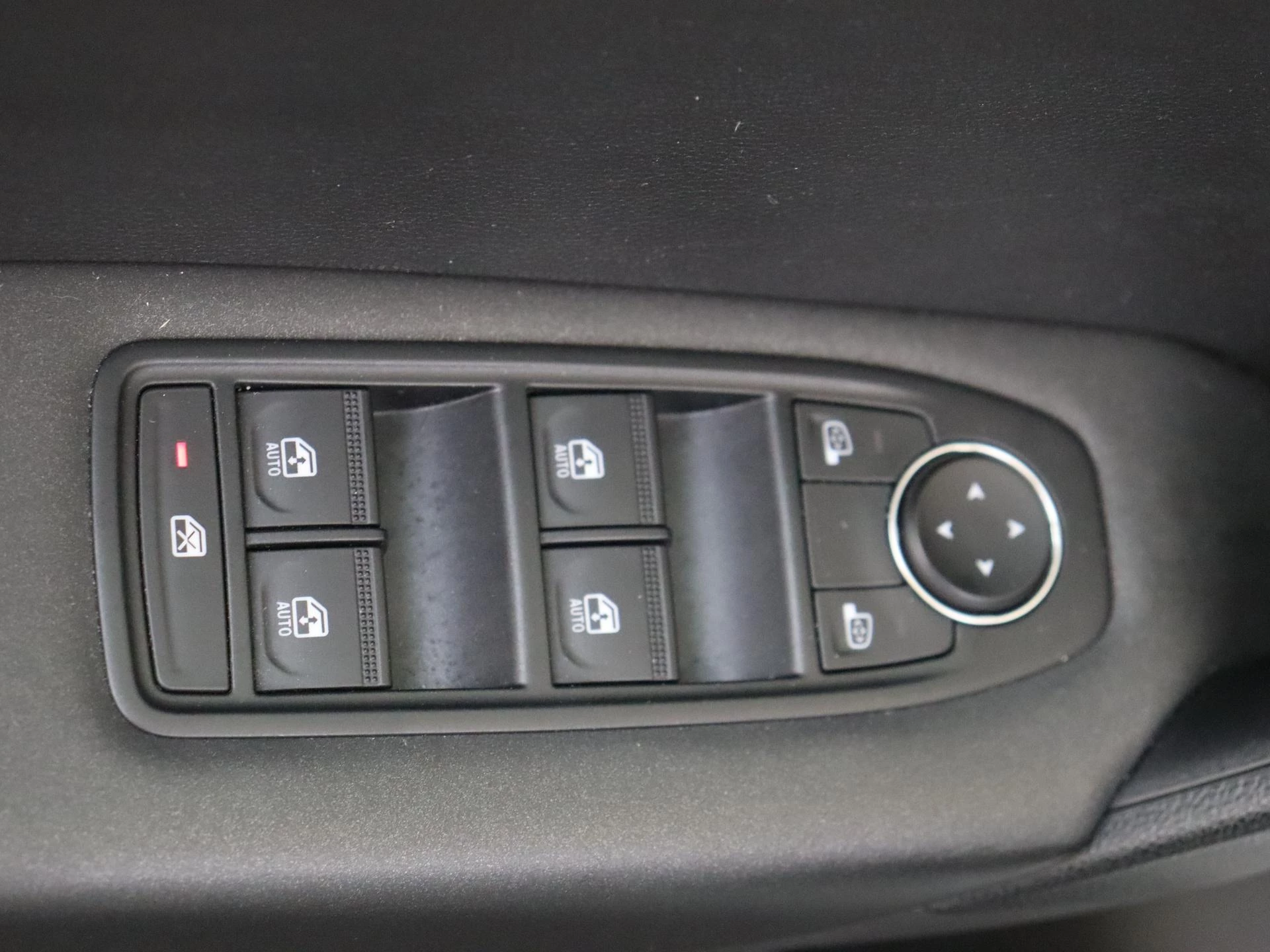 Renault-Captur-image-28