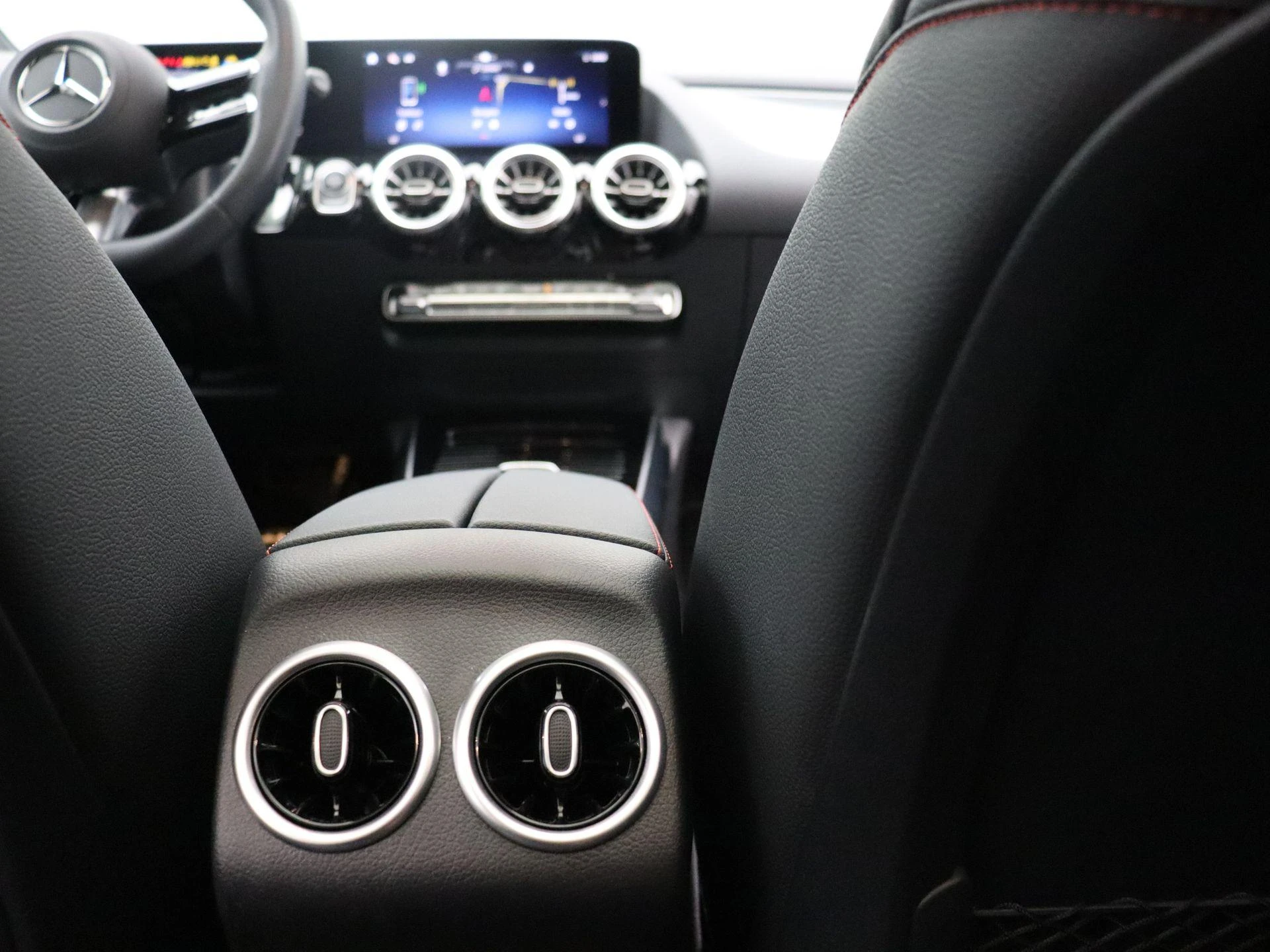 Mercedes-Benz-Classe B-image-22