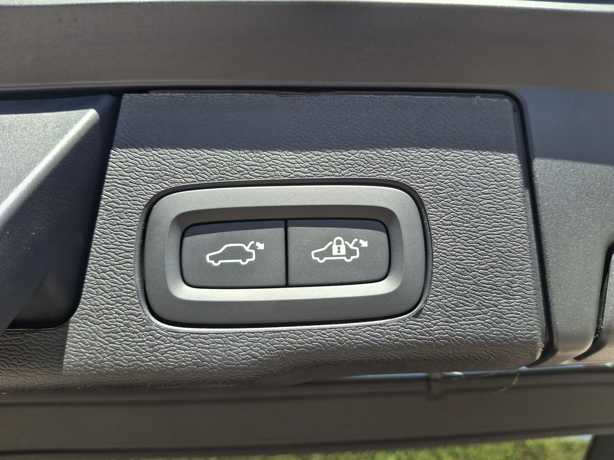Volvo-XC60-image-11