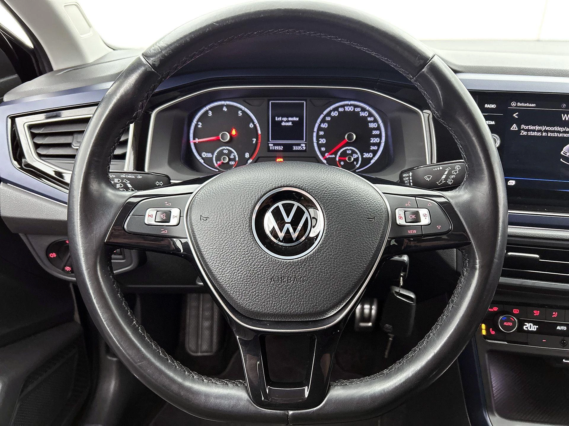 Volkswagen-Polo-image-29