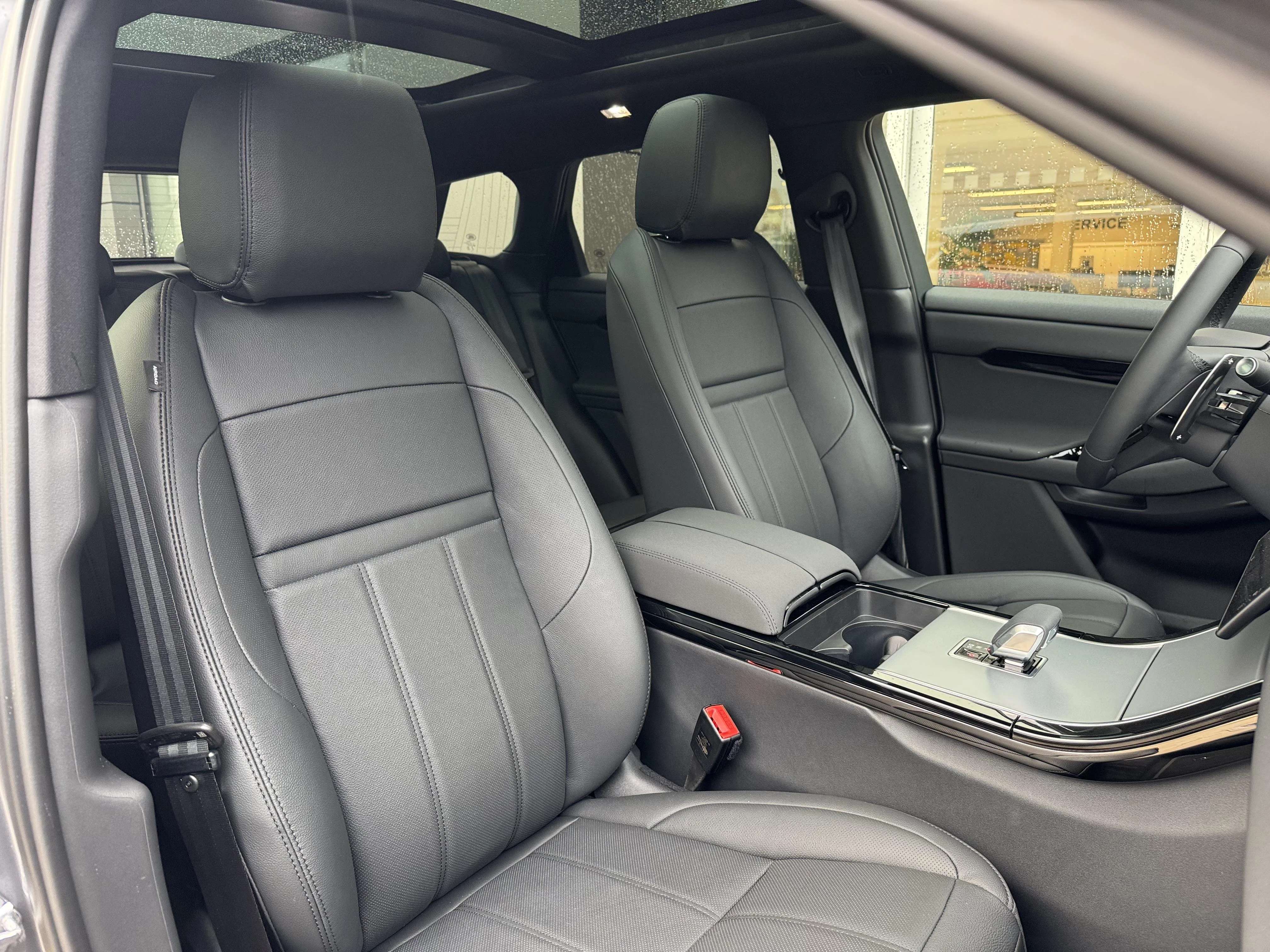 Land Rover Range Rover Evoque P300e S AWD Auto. 24MY