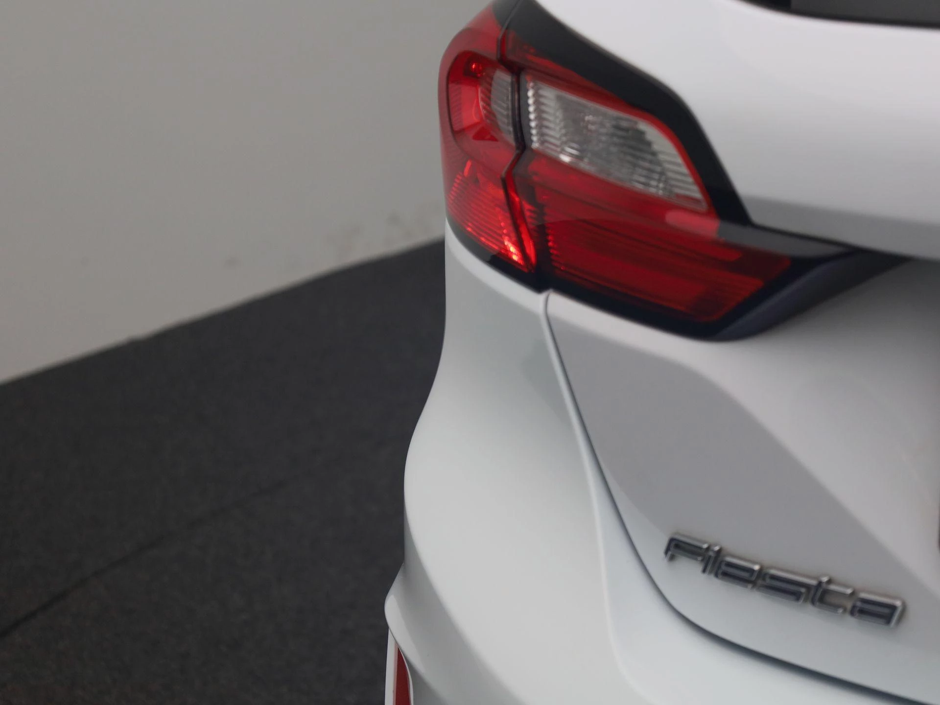 Ford Fiesta 1.0 EcoBoost Hybrid Titanium