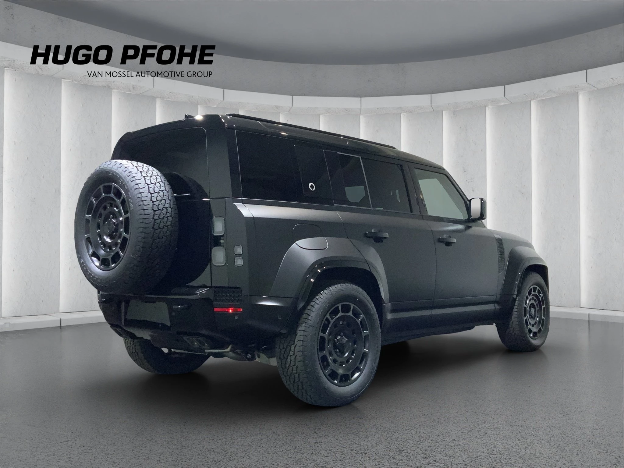 Land Rover-Defender-image-1