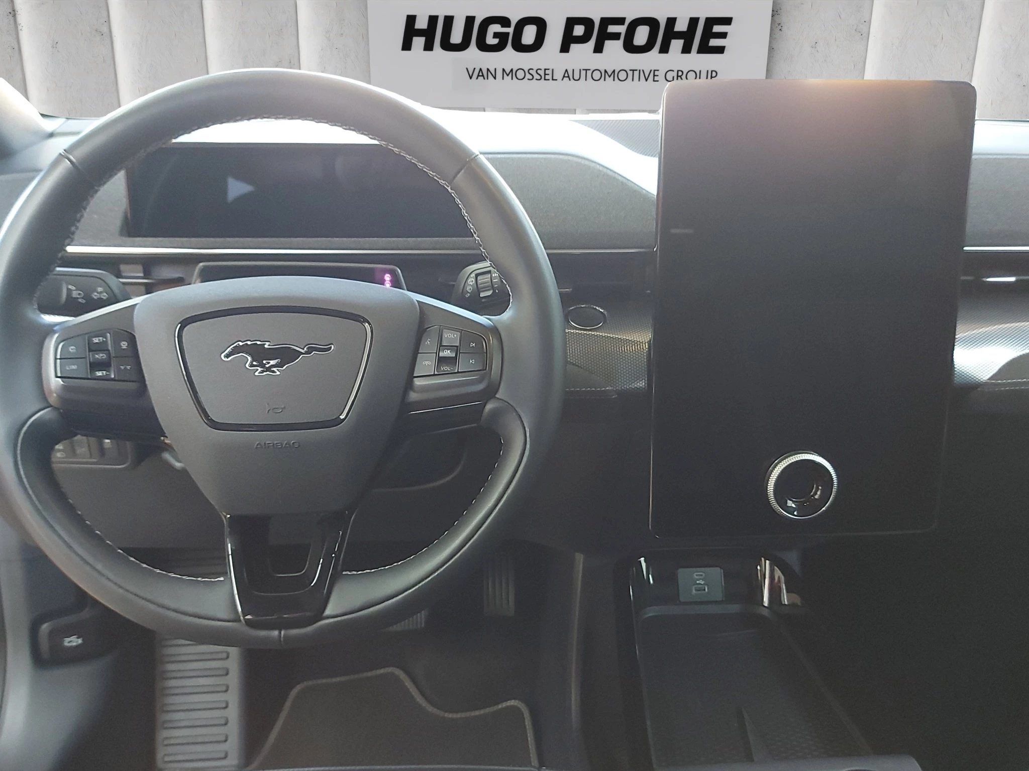 Ford Mustang Mach-E GT AWD /AHK / 7. Jahre Garantie /Winterräder