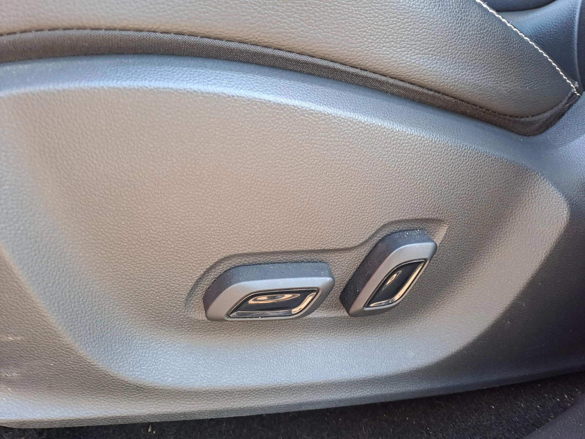 MG-ZS EV-image-11
