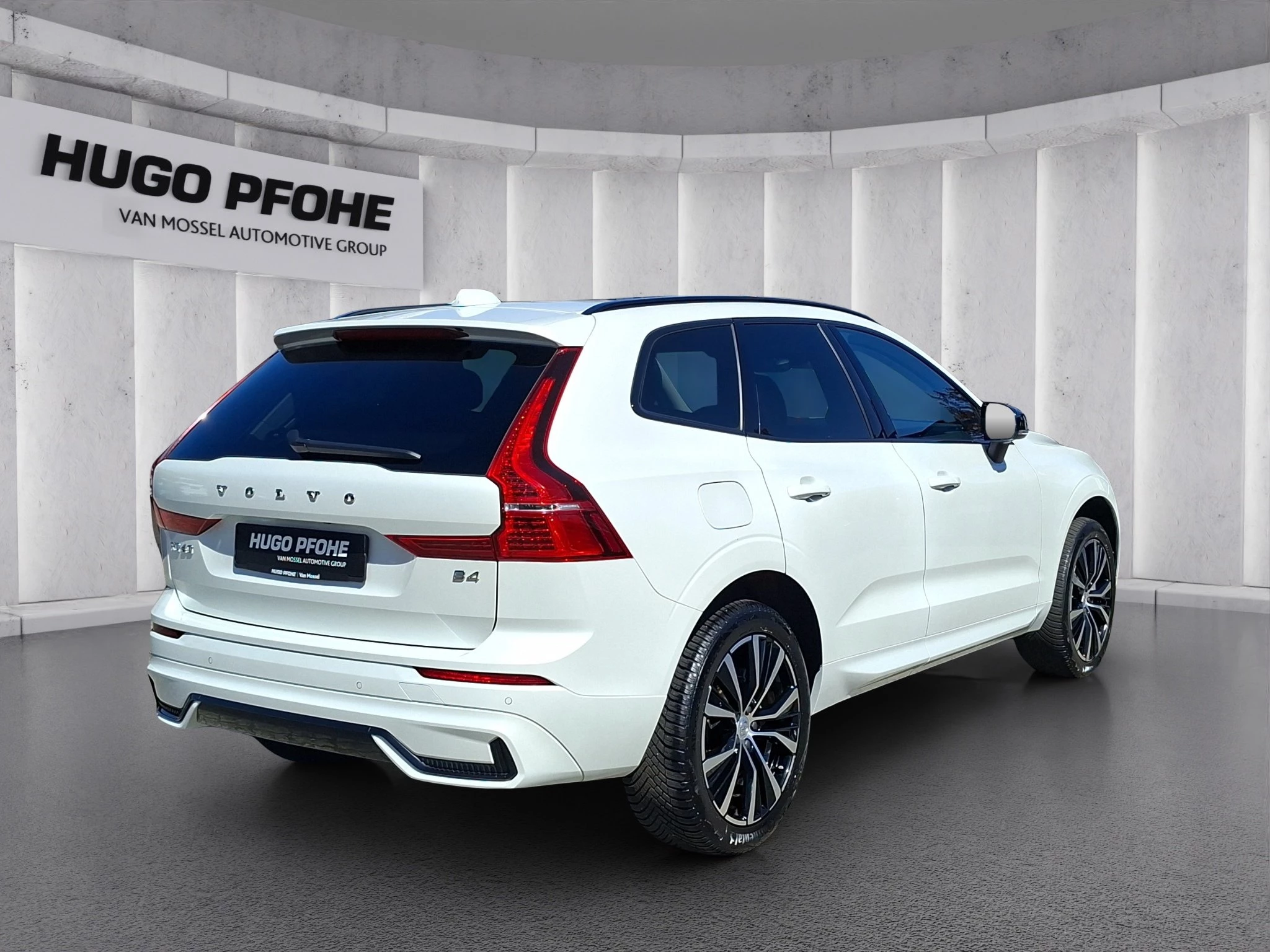 Volvo XC60 B4 Plus Dark 2.0 MHEV Aut. | LED | ACC | GJR | RFK | LEDER | SHZ