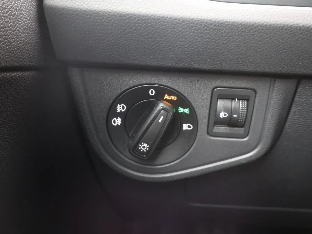 Volkswagen-Taigo-image-26