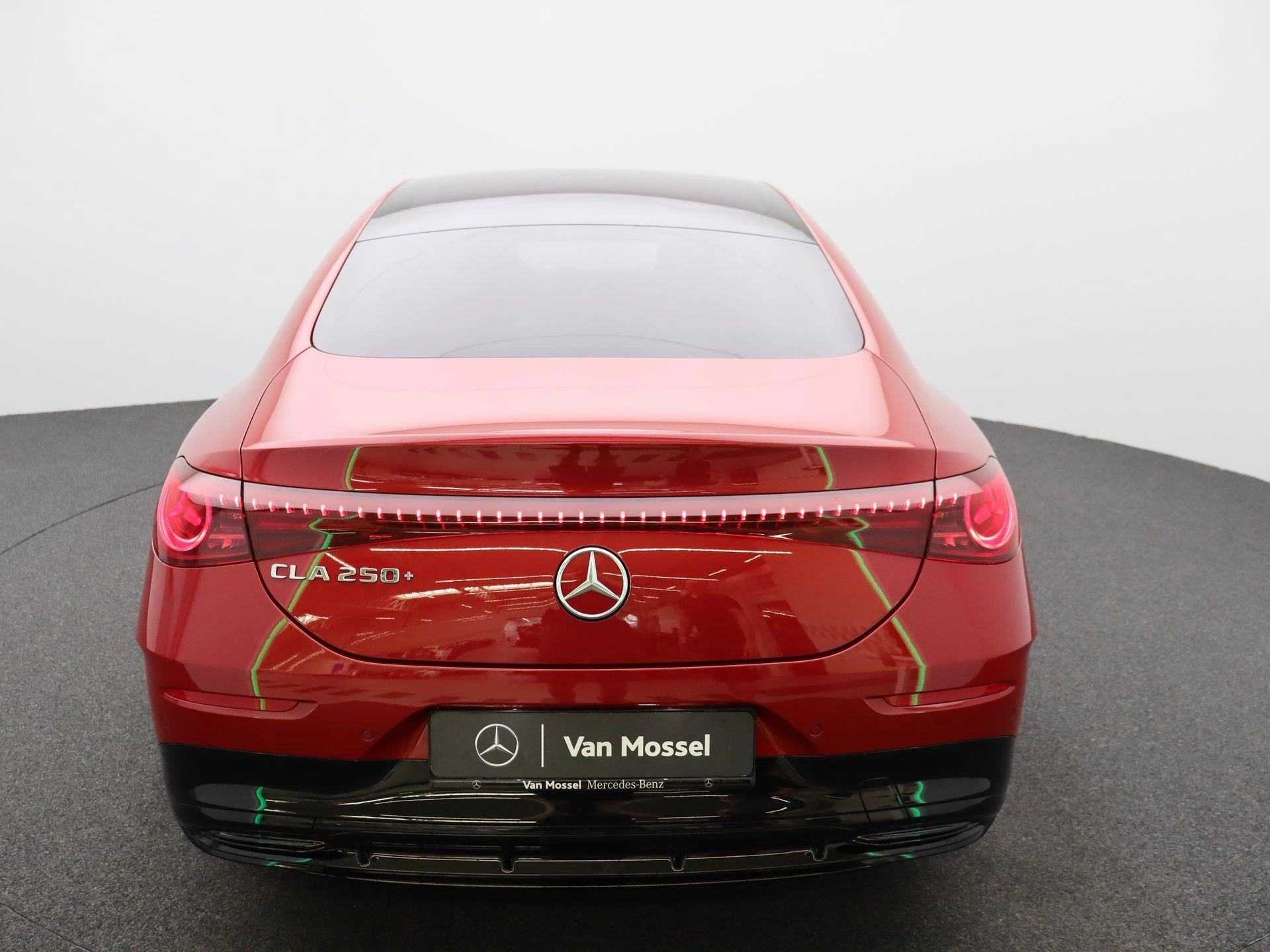 Mercedes-Benz CLA 250+ Sport Edition + MULTIBEAM LED + PANO +