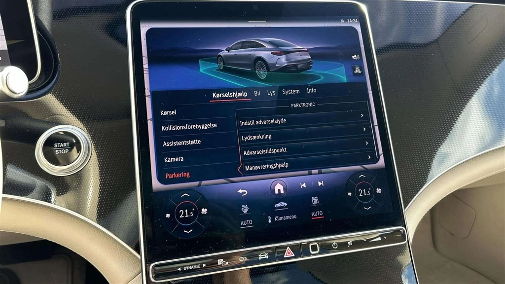 Mercedes-Benz-EQS-image-25