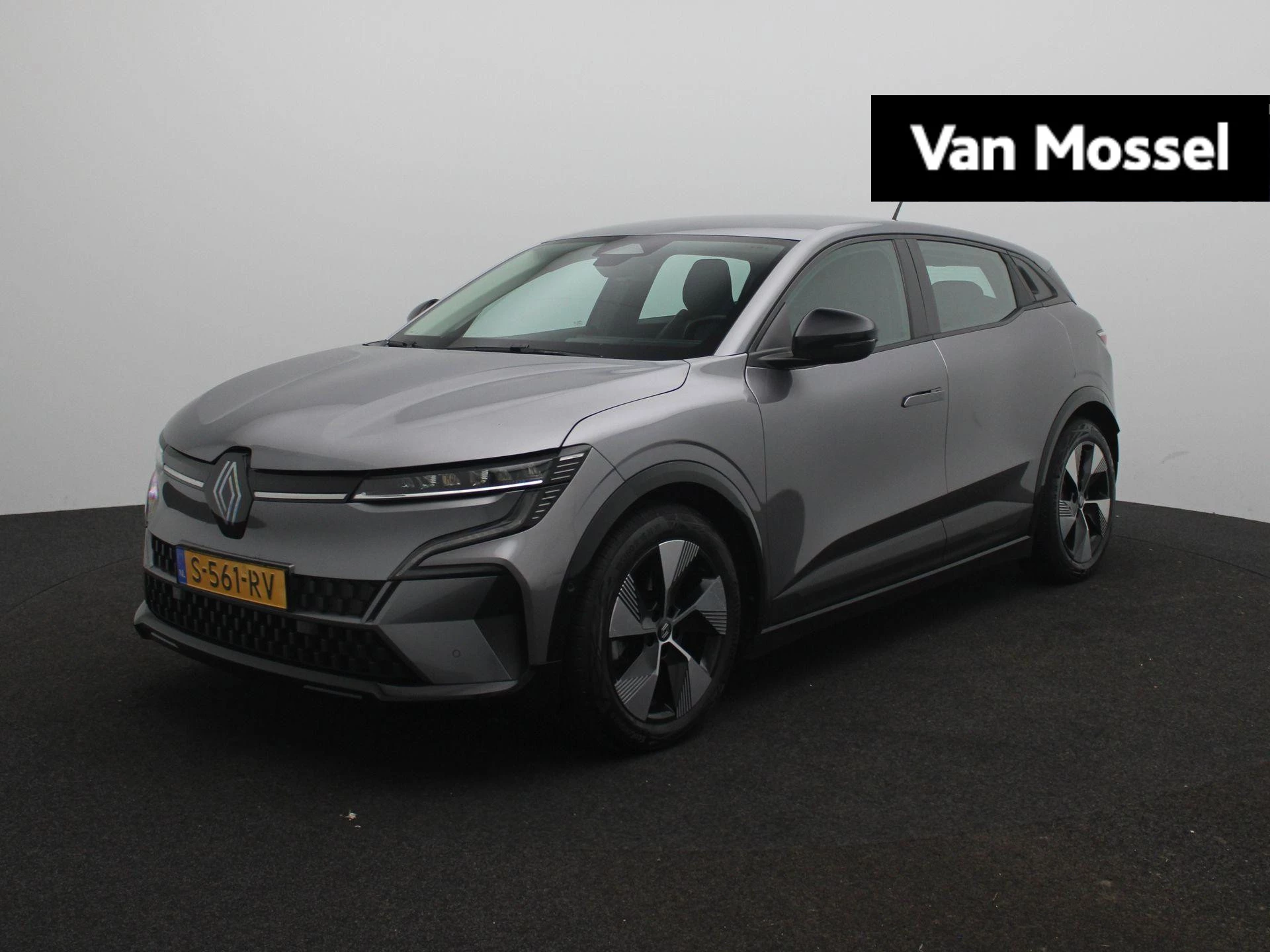 Renault-Megane E-Tech-image-0