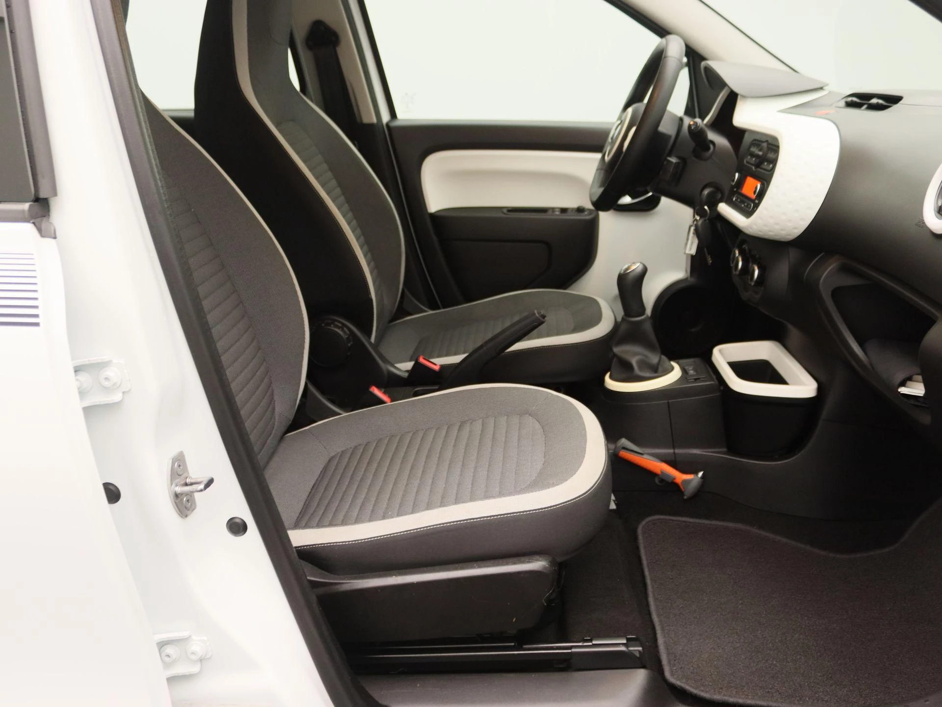 Renault-Twingo-image-21