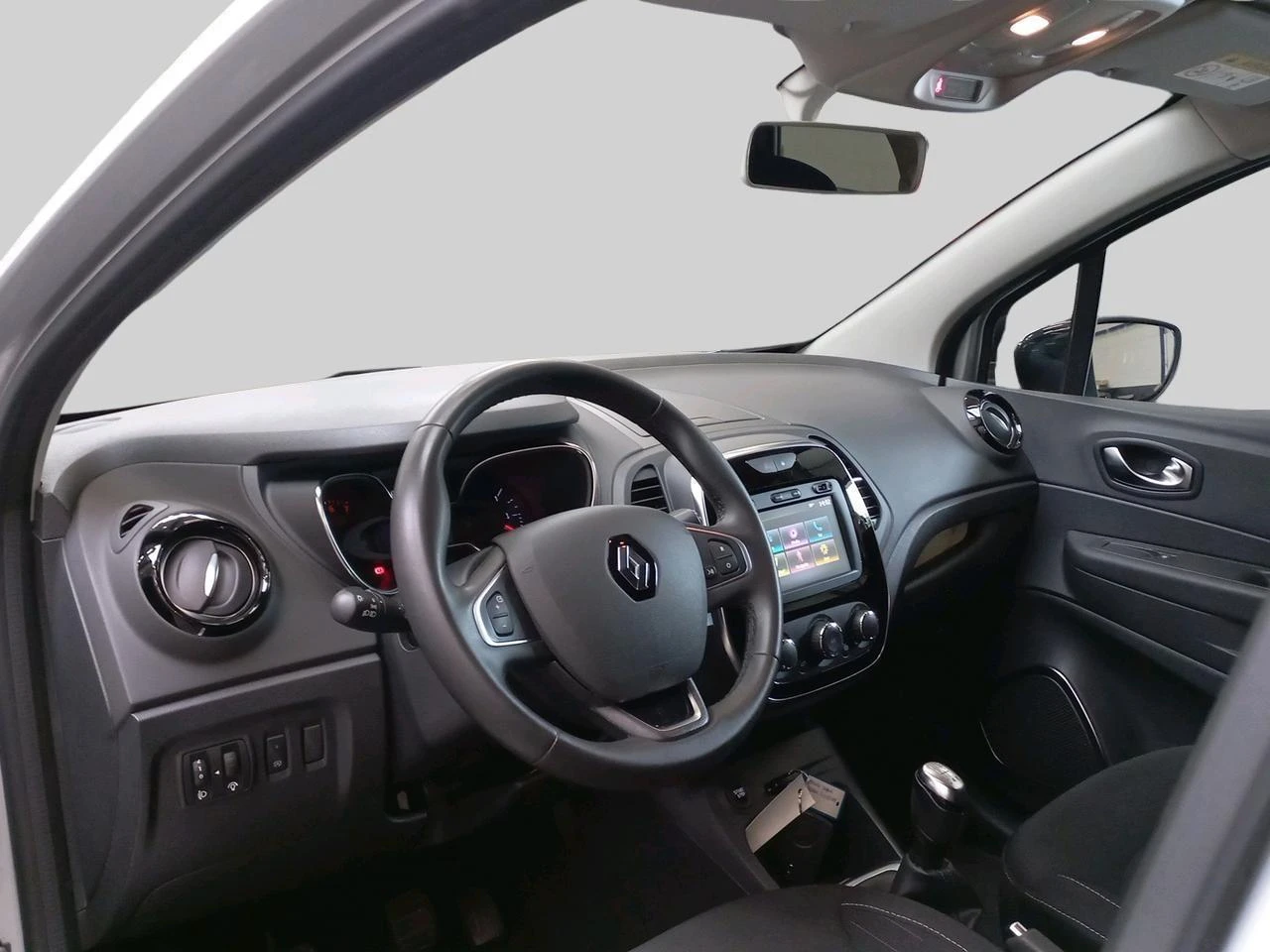 Renault-Captur-image-7