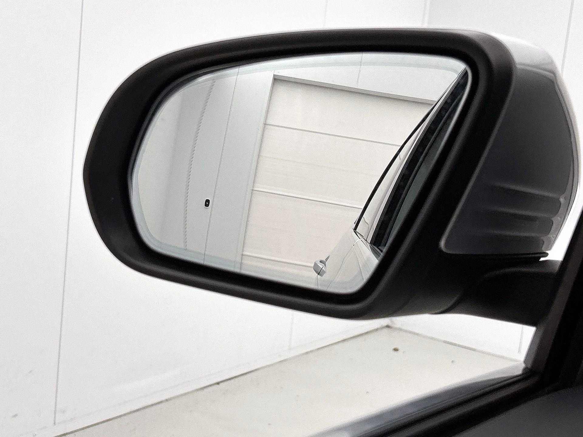 Mercedes-Benz-B-Klasse-image-23