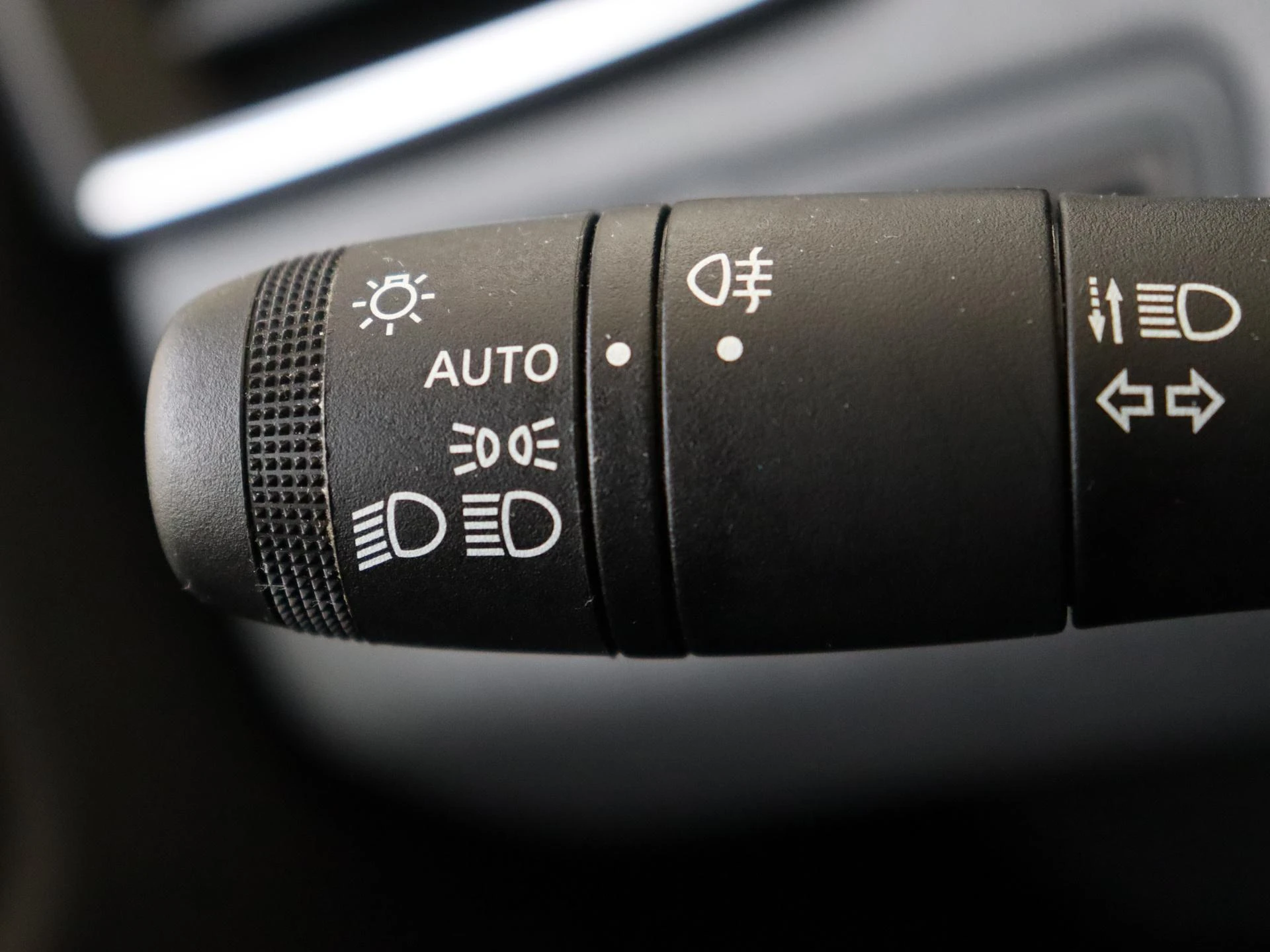 Renault-Clio-image-20