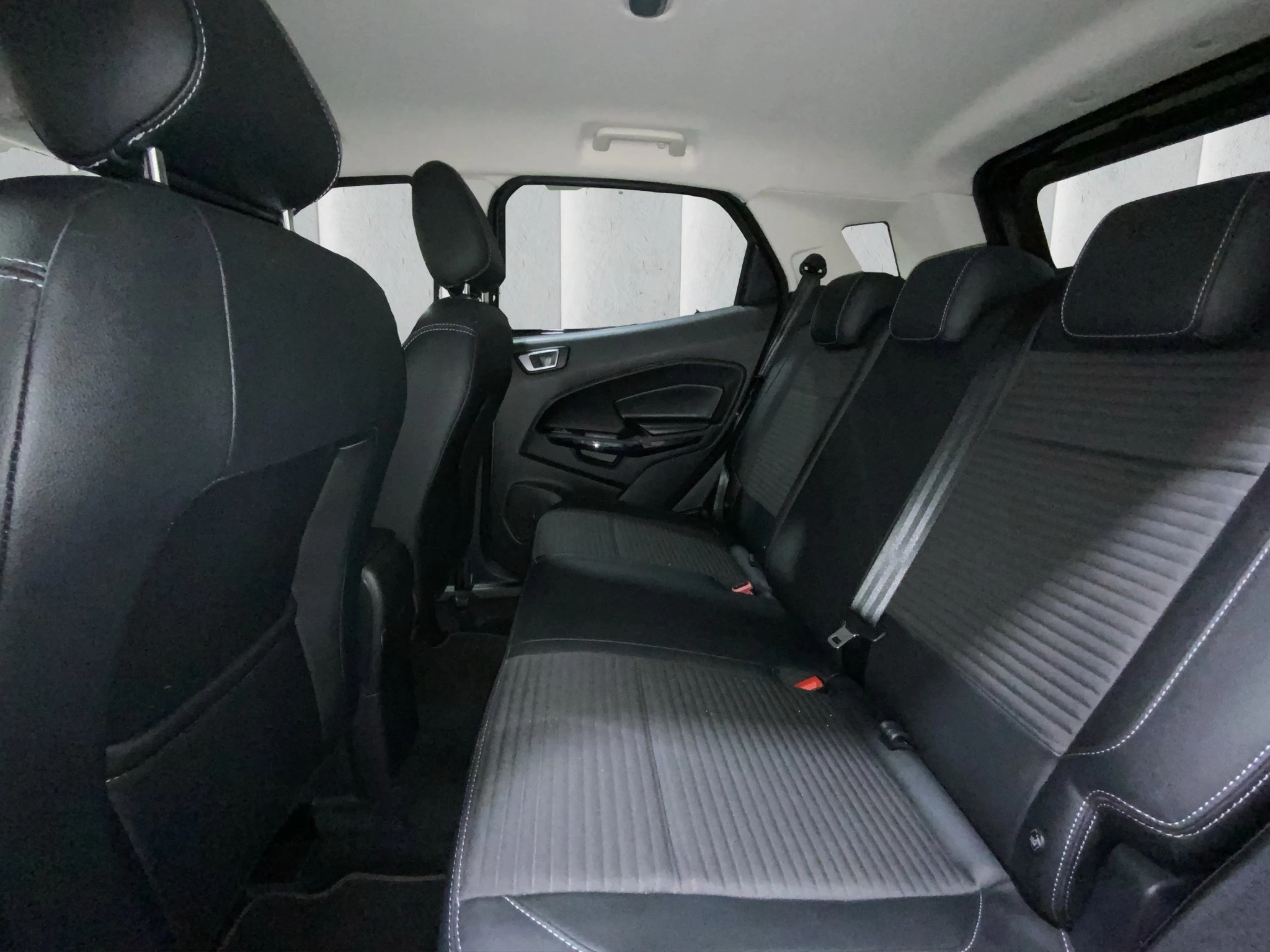 Ford EcoSport Titanium | GJR | LED | B&O | RFK | PDC