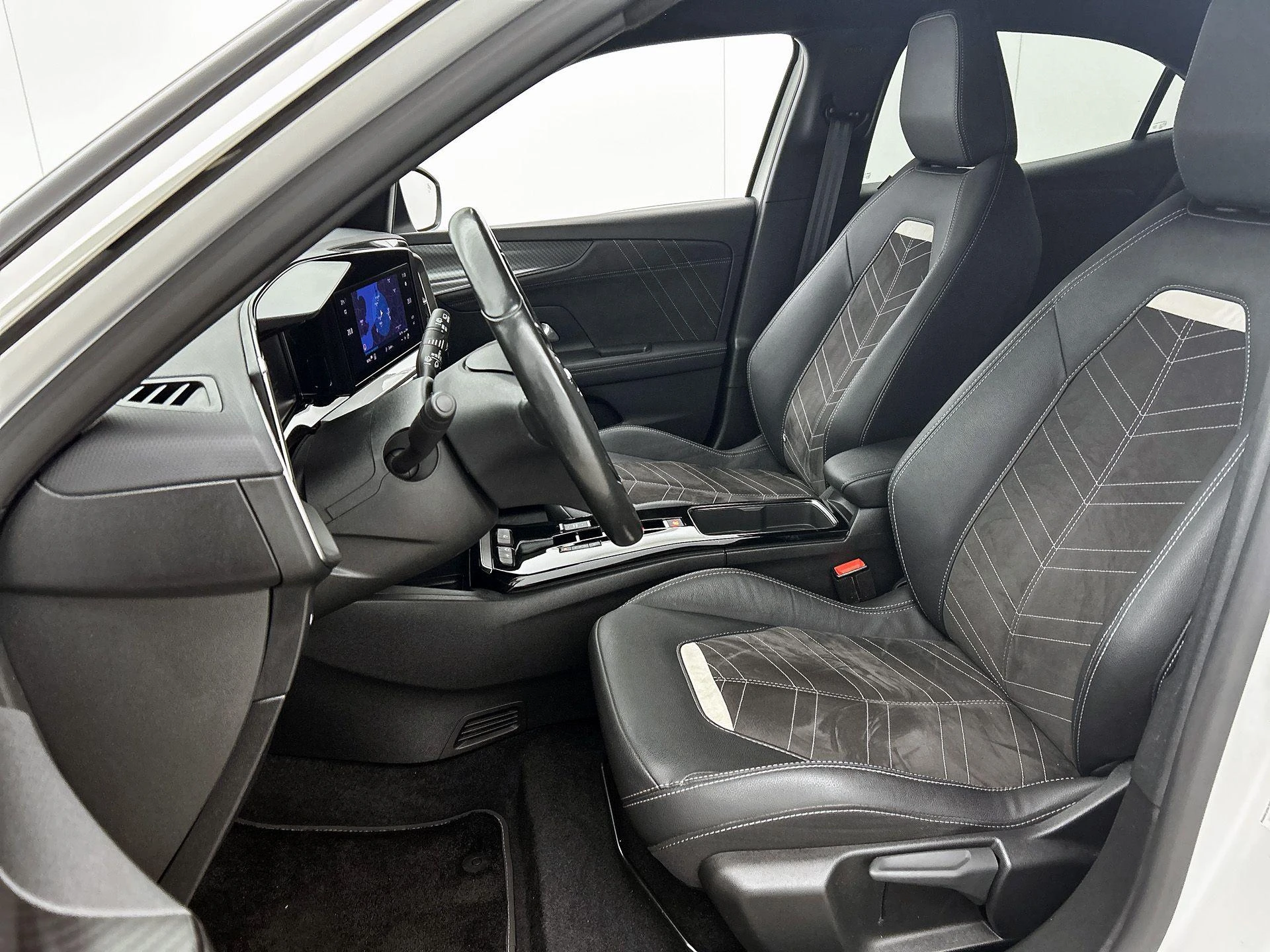 Opel-Mokka-e-image-23