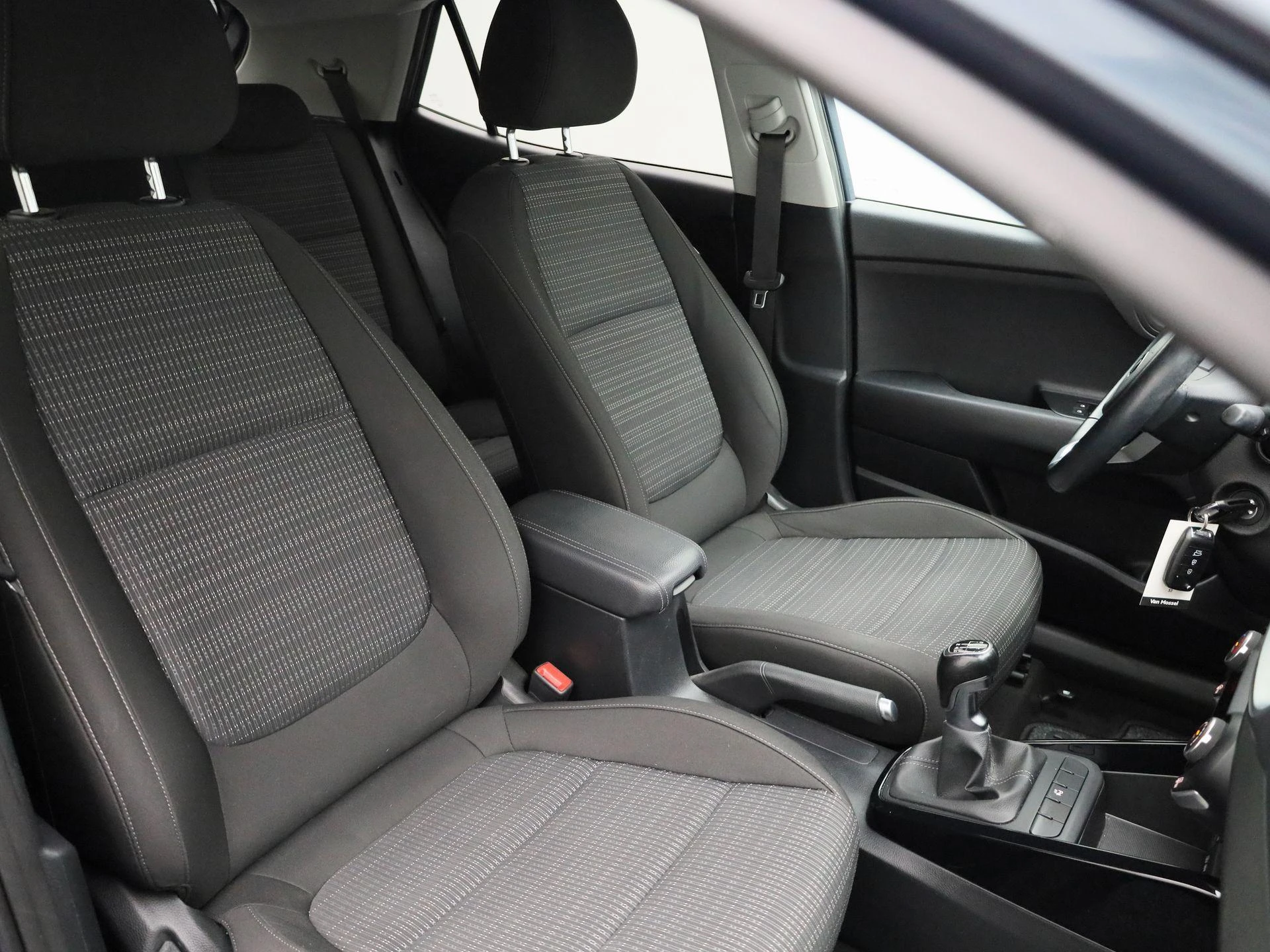 Kia-Stonic-image-31