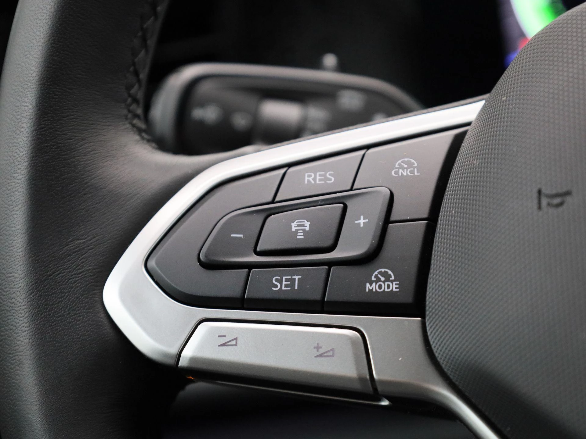 Volkswagen-Tayron-image-19