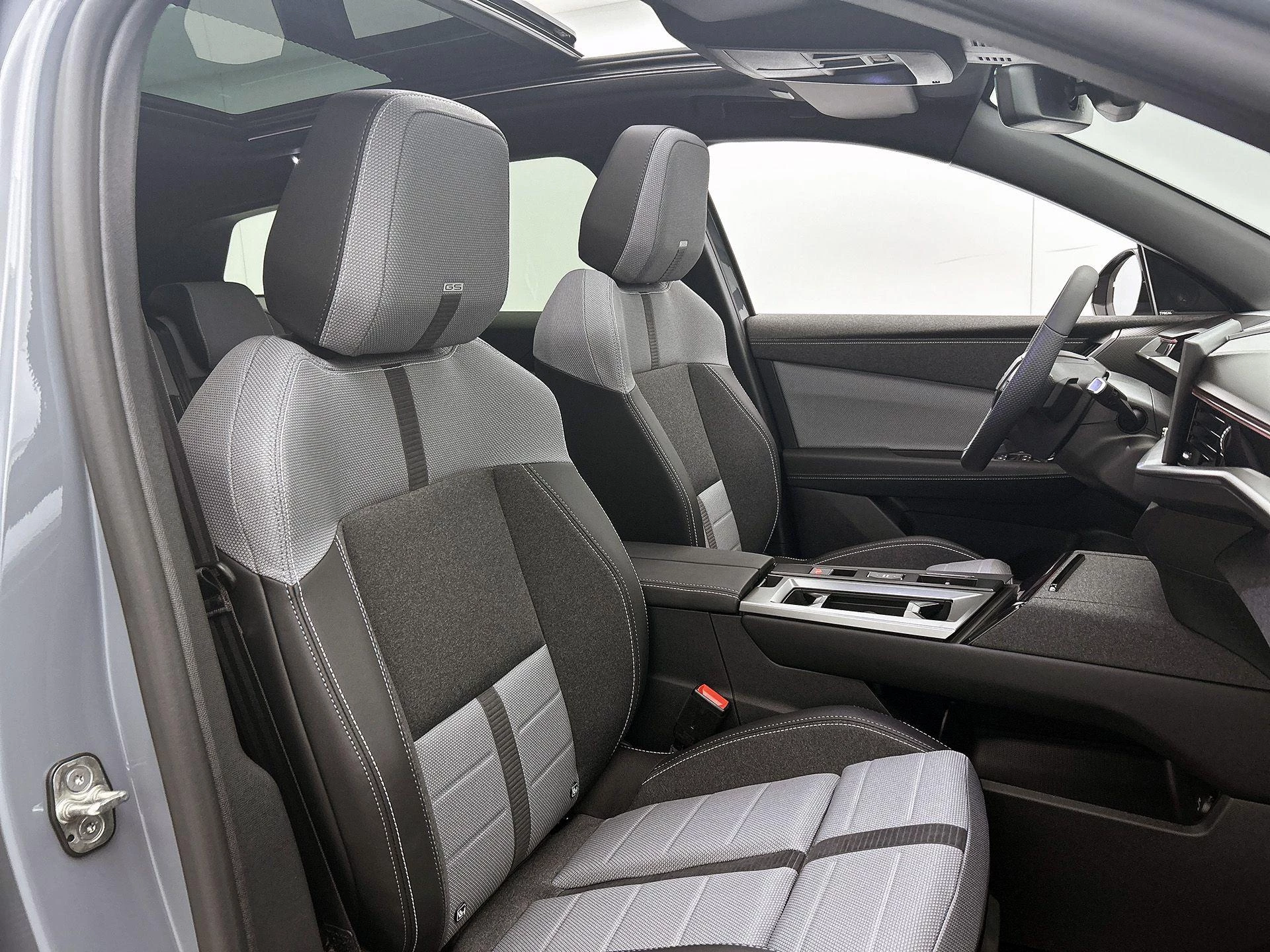 Opel Grandland 1.2 Turbo Hybrid Business Edition
